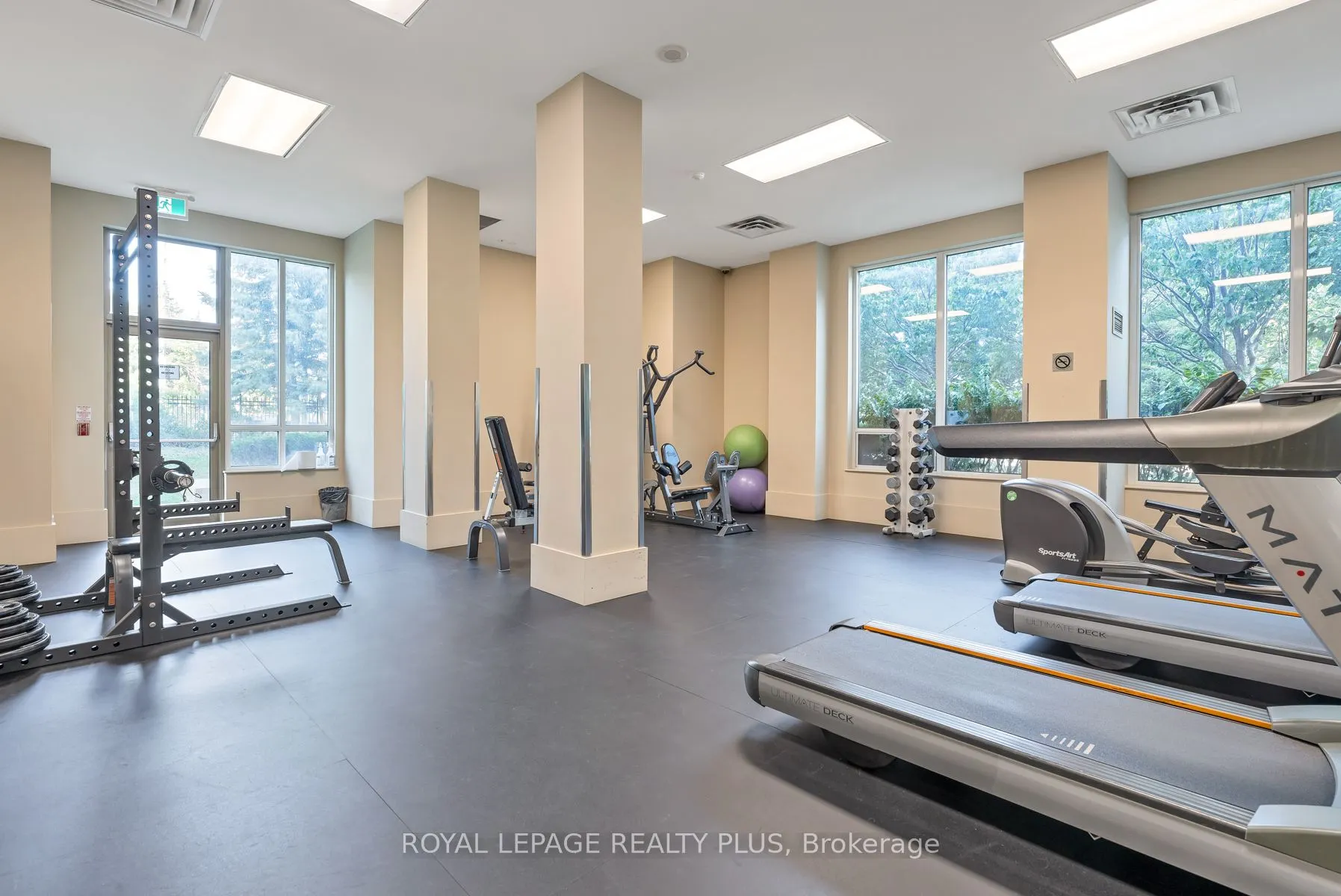 1359 Rathburn Road E, #903