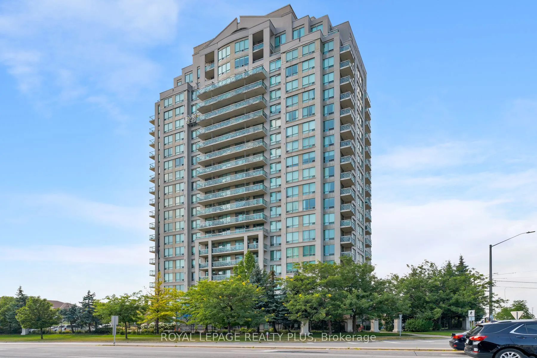 1359 Rathburn Road E, #903