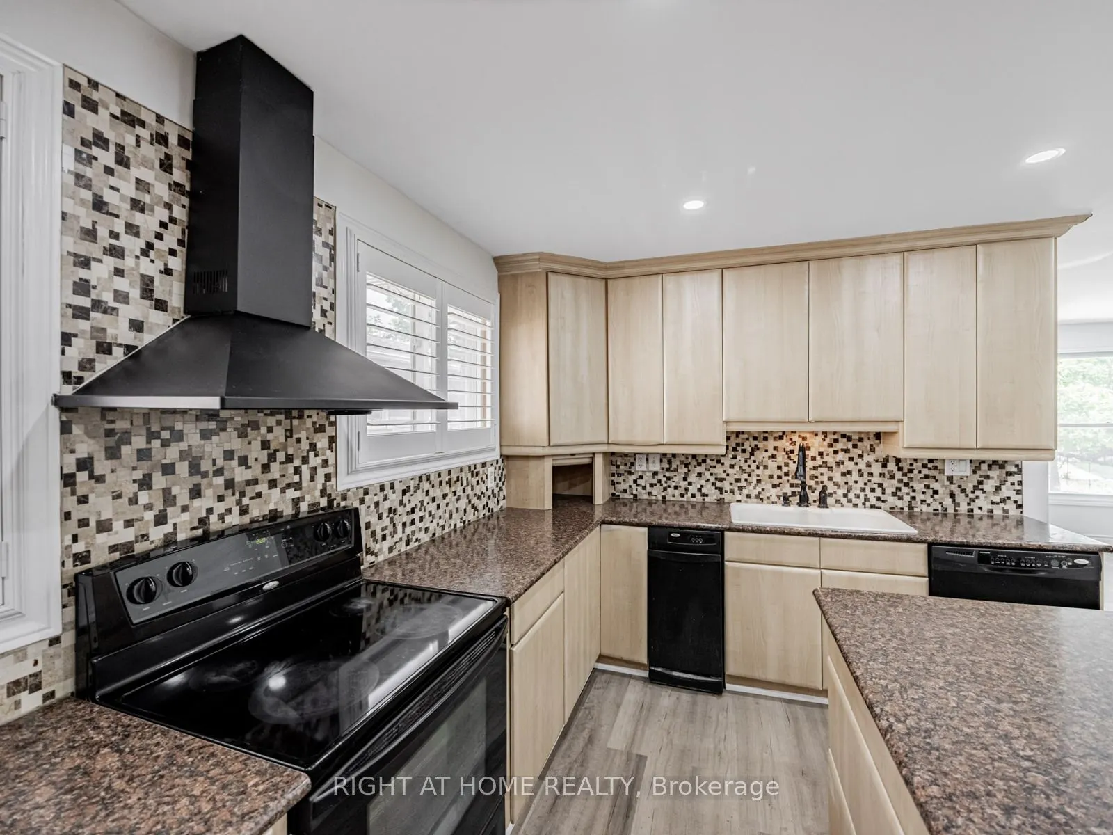 838 Merritt Drive, #Upper Unit