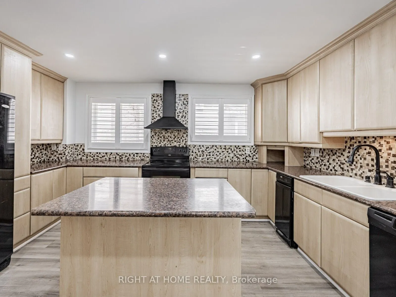 838 Merritt Drive, #Upper Unit