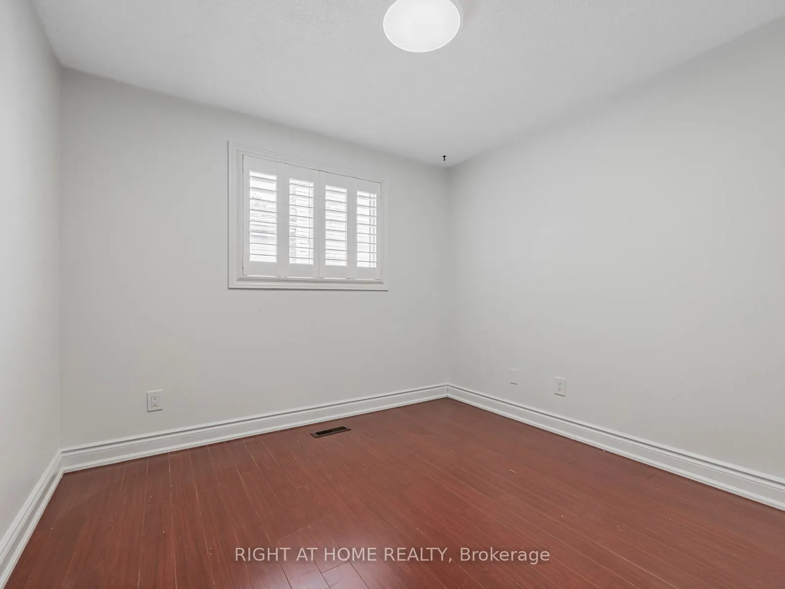 838 Merritt Drive, #Upper Unit