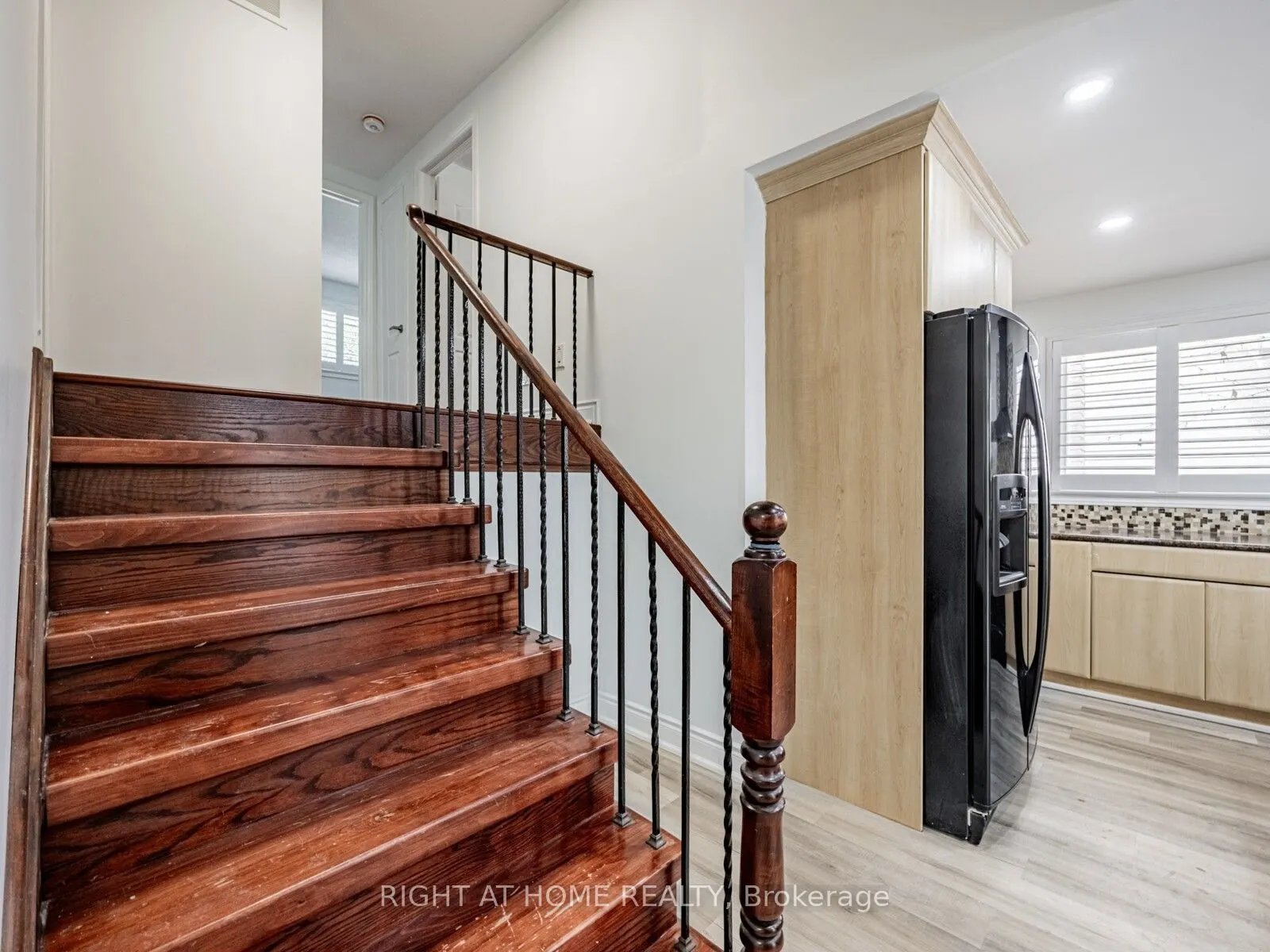 838 Merritt Drive, #Upper Unit