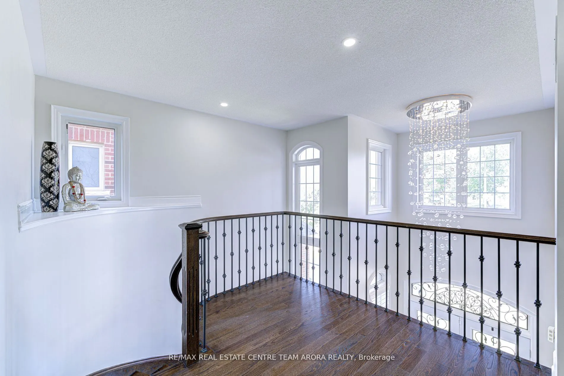 57 Lorenville Drive
