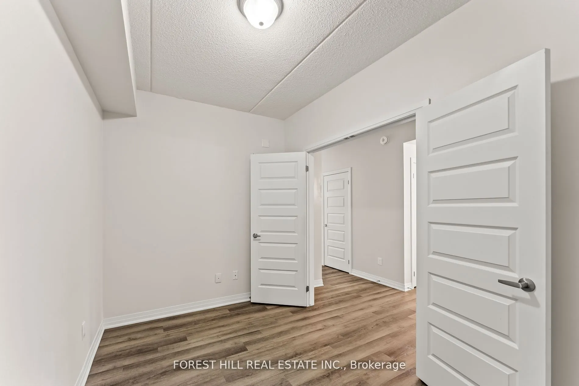 610 Farmstead Drive, #201