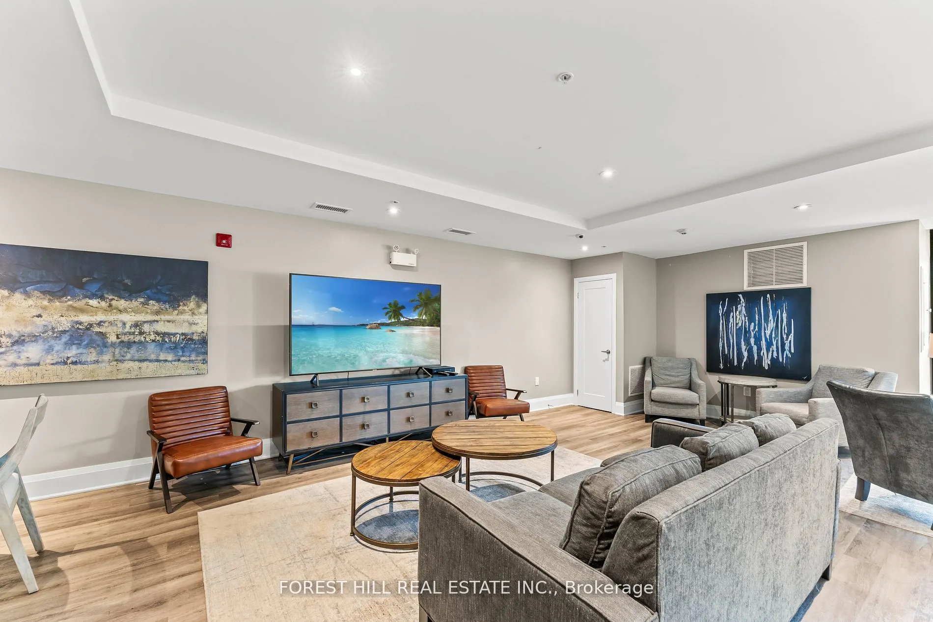 610 Farmstead Drive, #201