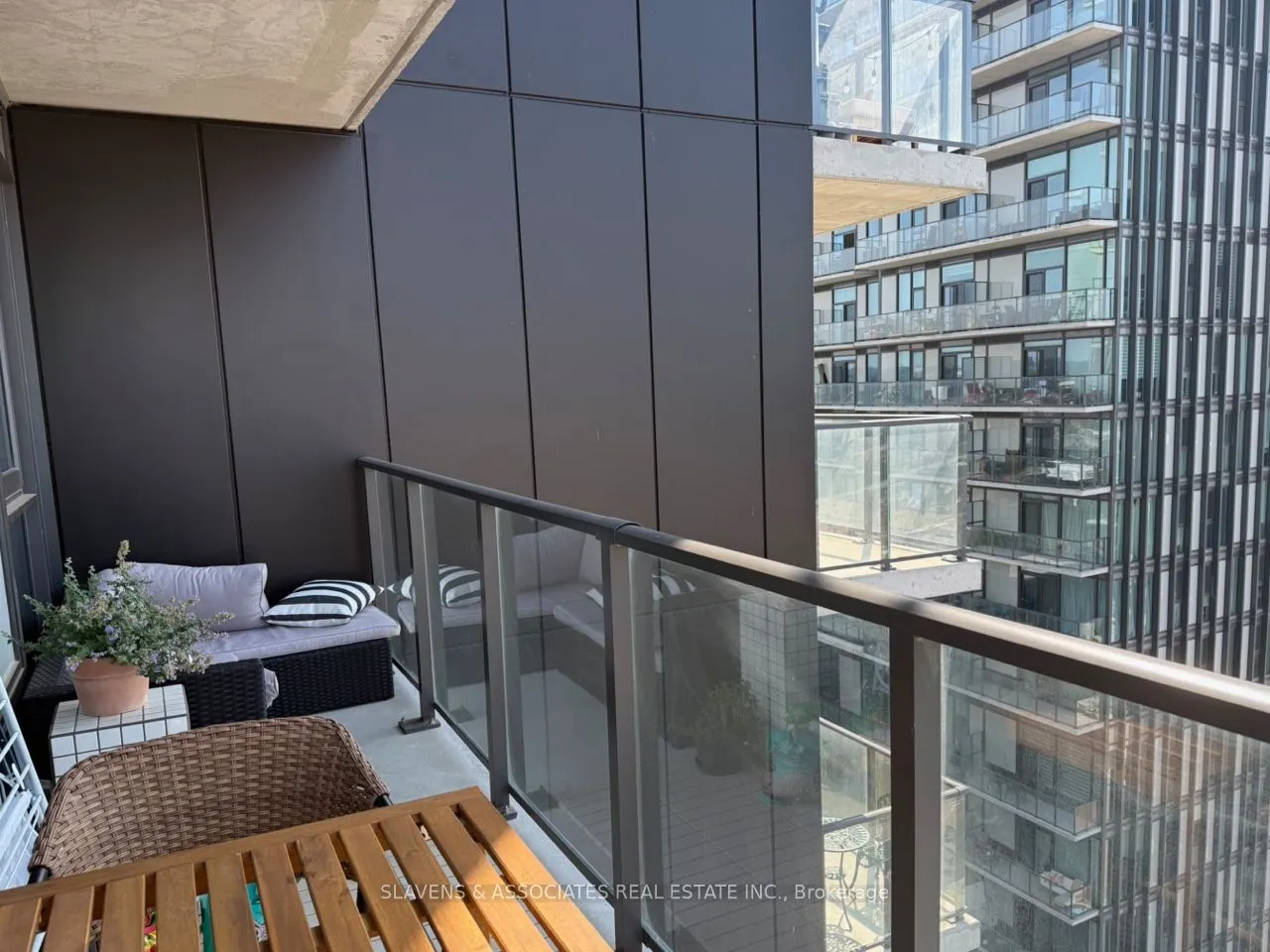 1285 Dupont Street, #1703