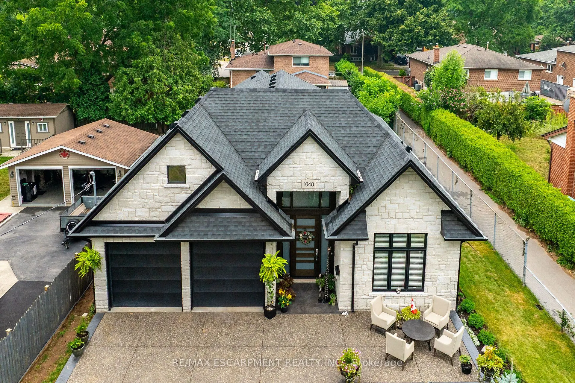 1048 Dovercourt Avenue