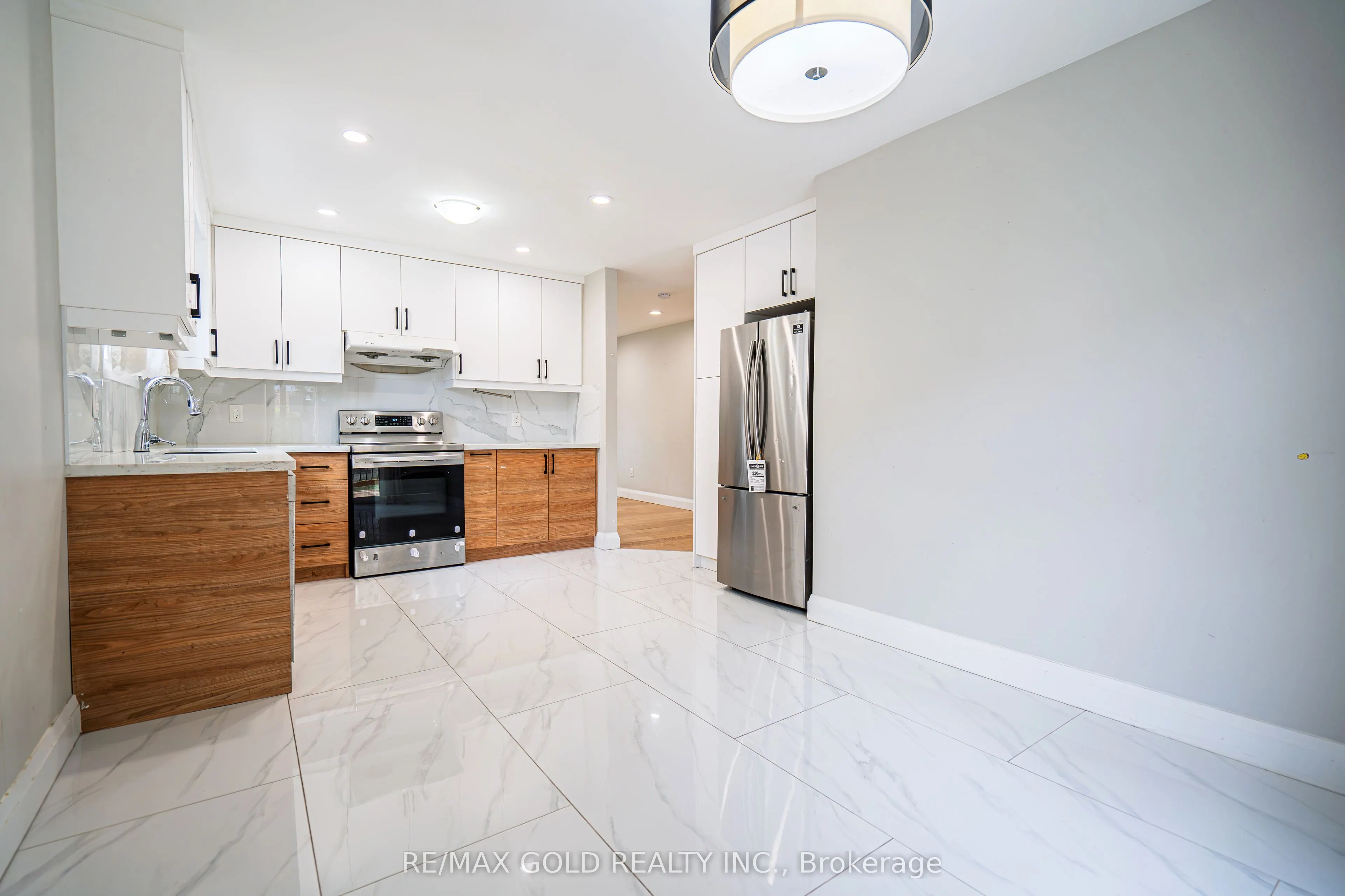 4032 Teakwood Drive