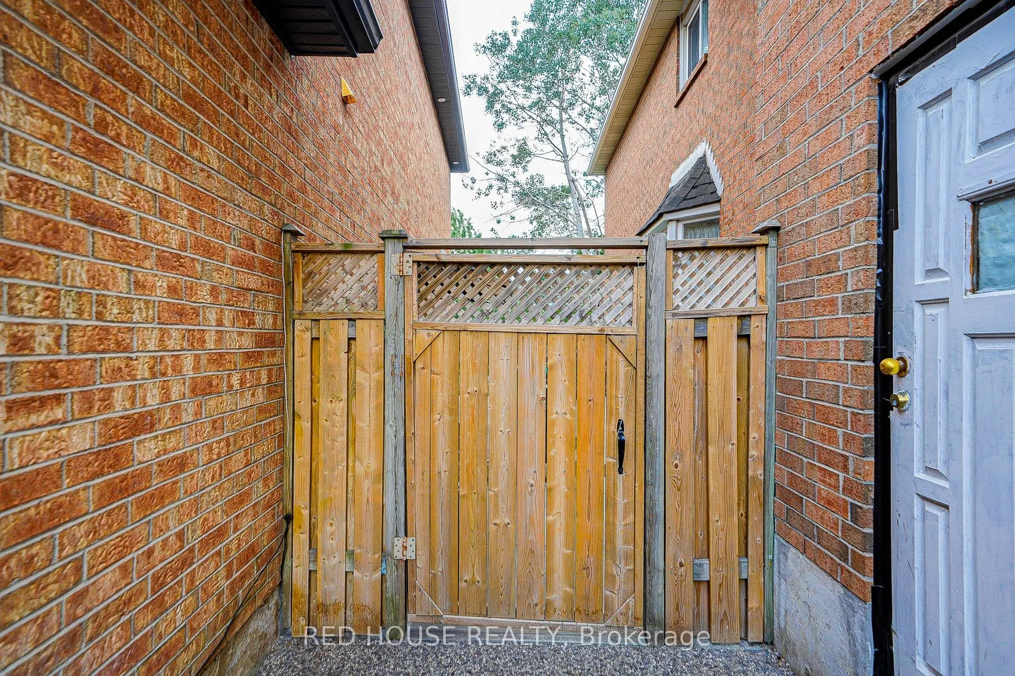4450 Mayflower Drive, #Bsmt