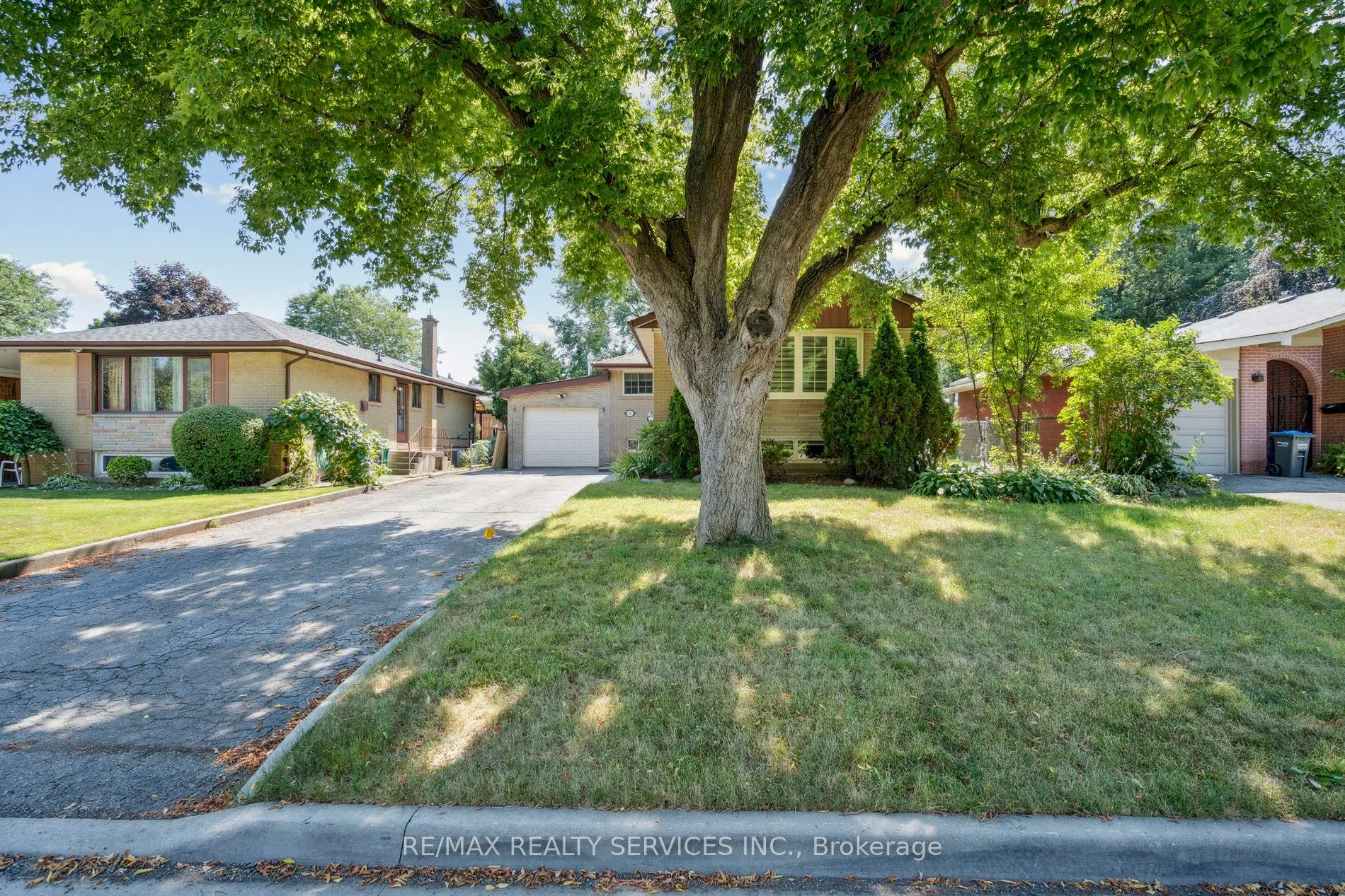 15 Mcclure Avenue