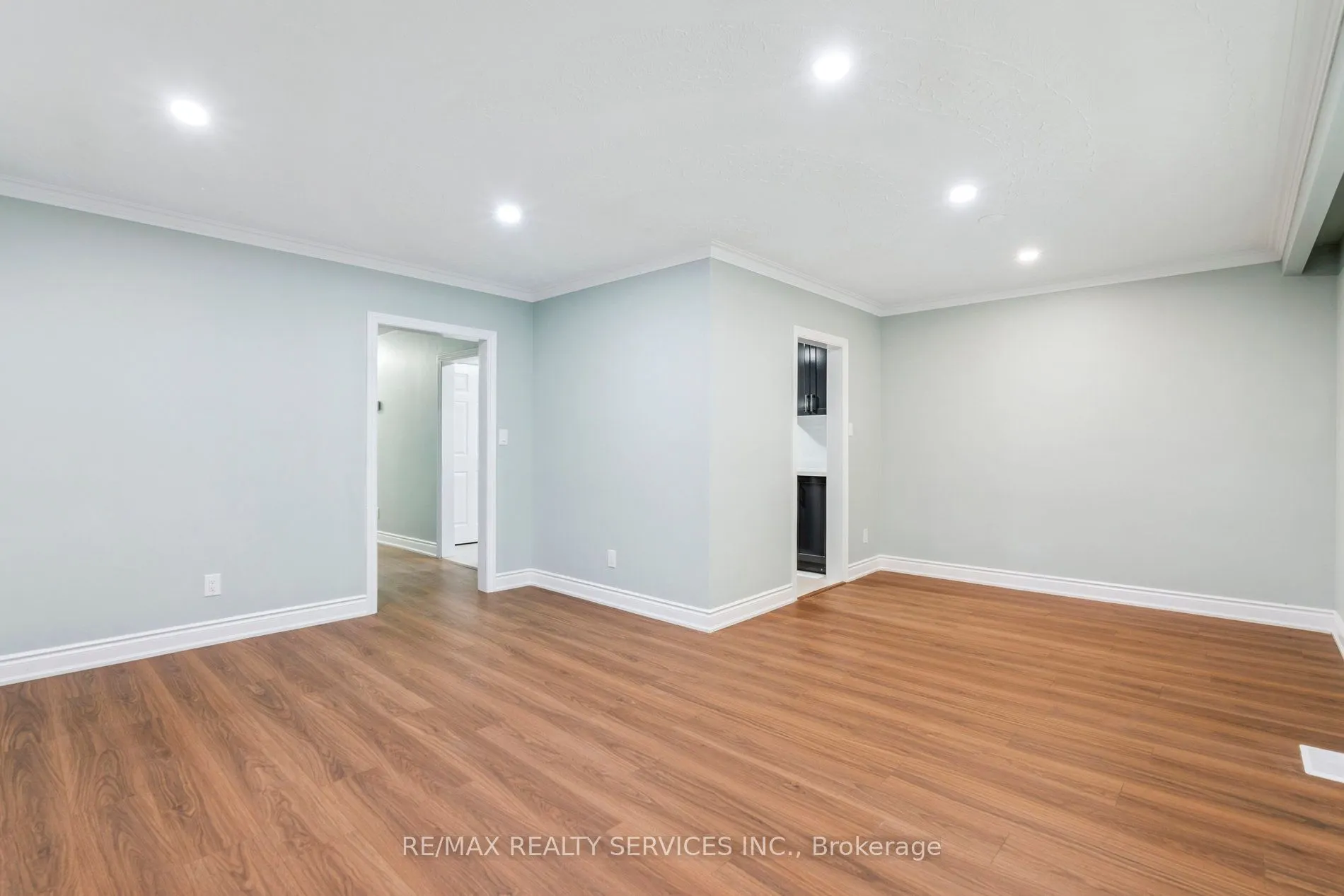15 Mcclure Avenue