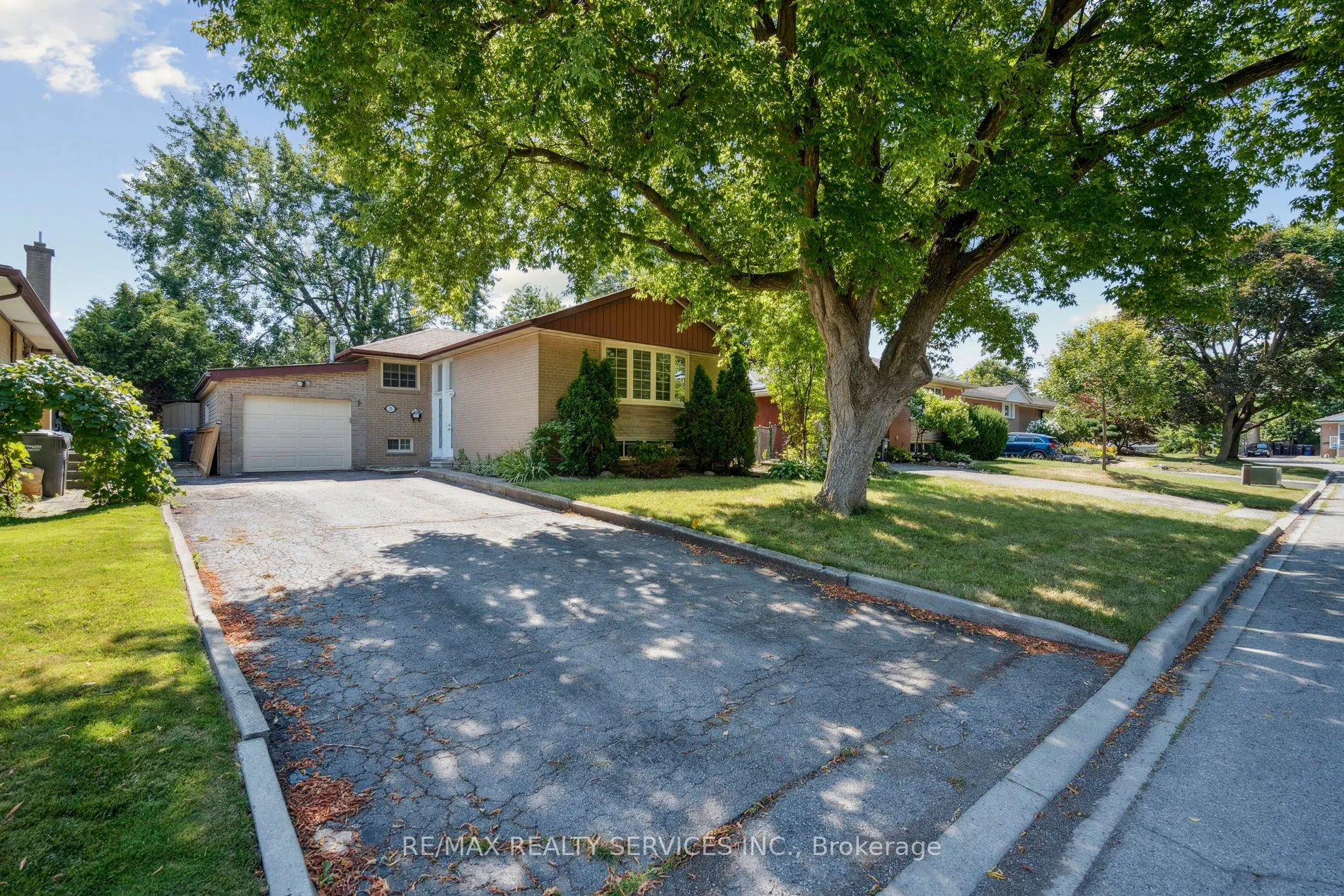 15 Mcclure Avenue