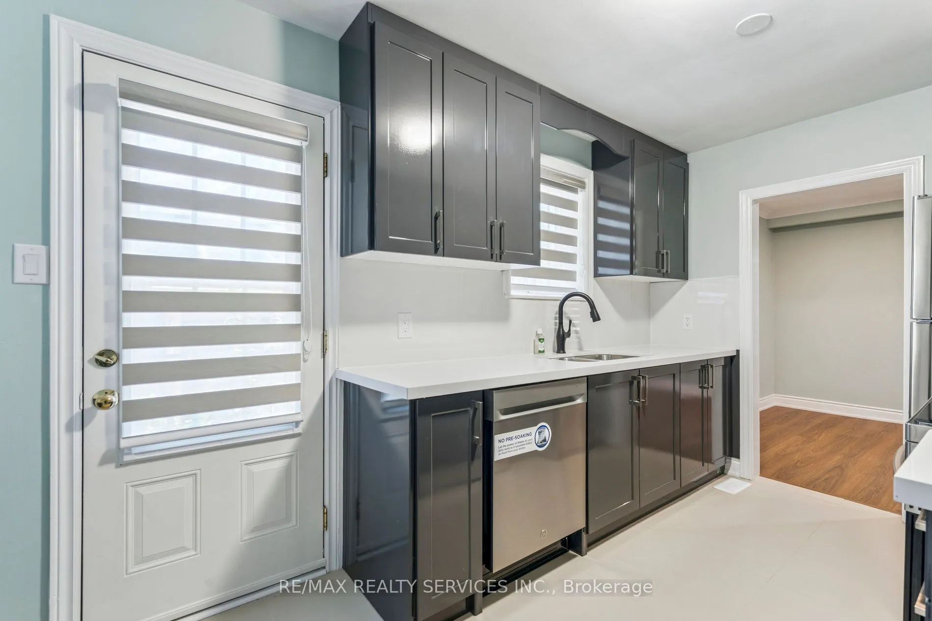 15 Mcclure Avenue