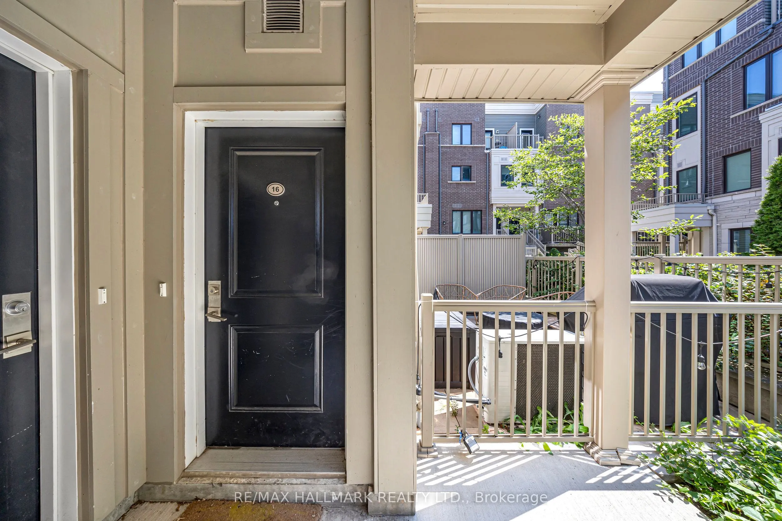 85 Eastwood Park Gardens, #16