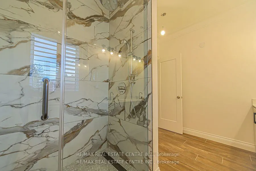 1 Hawthorn Crescent