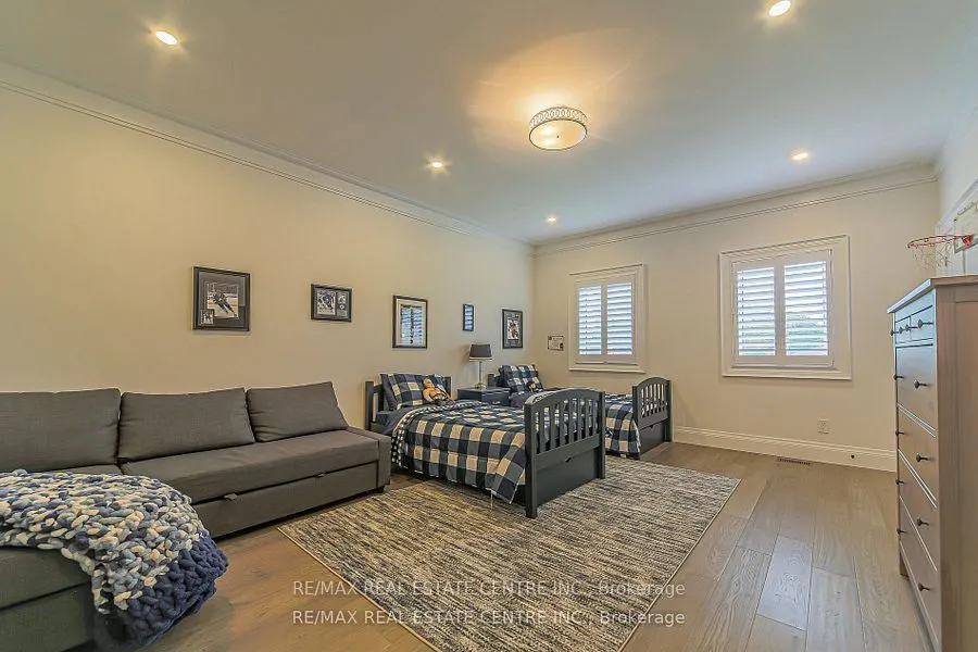 1 Hawthorn Crescent