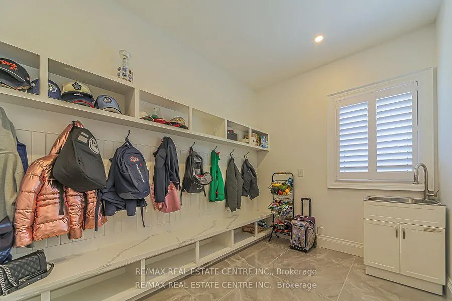 1 Hawthorn Crescent