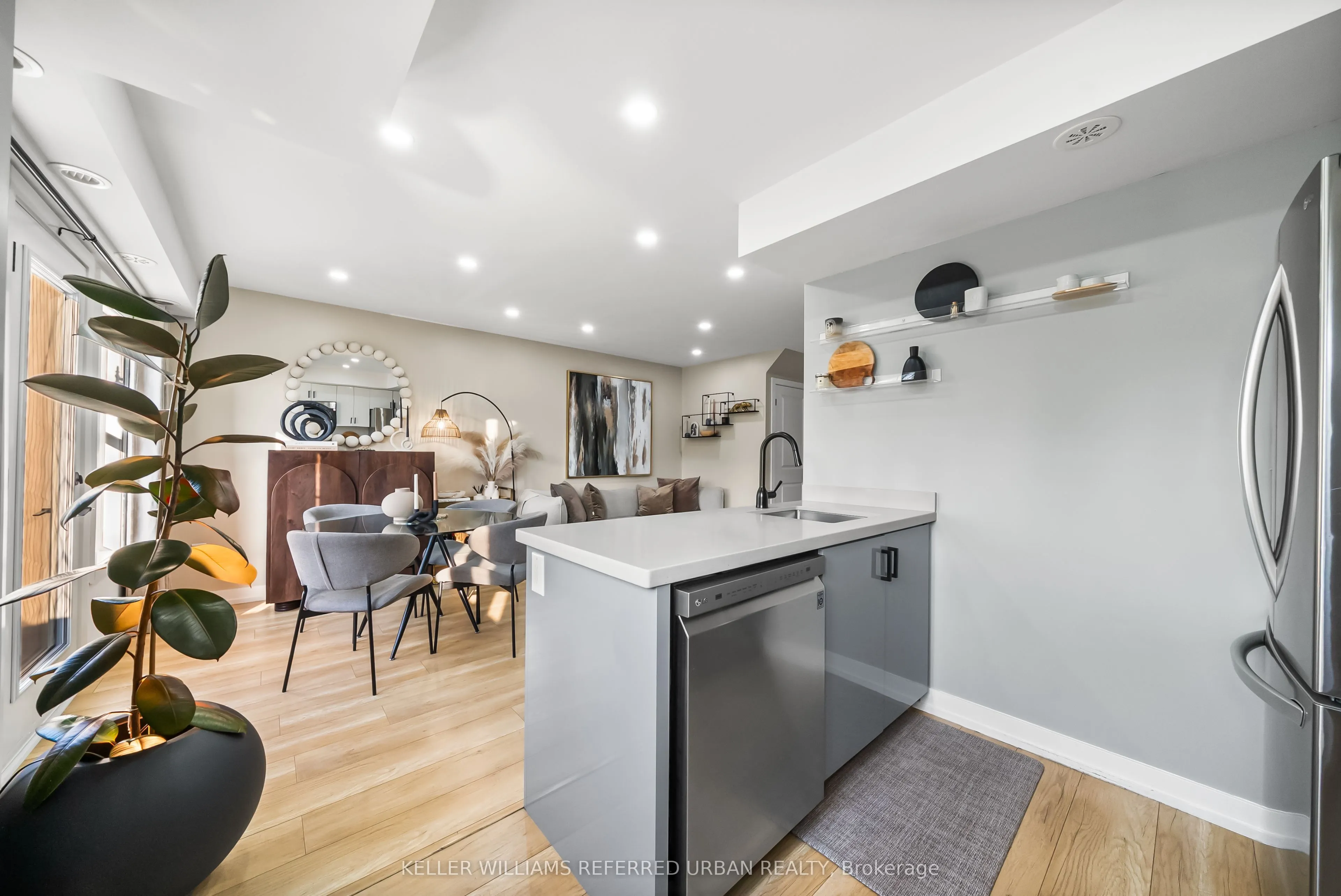 2335 Sheppard Avenue W, #14
