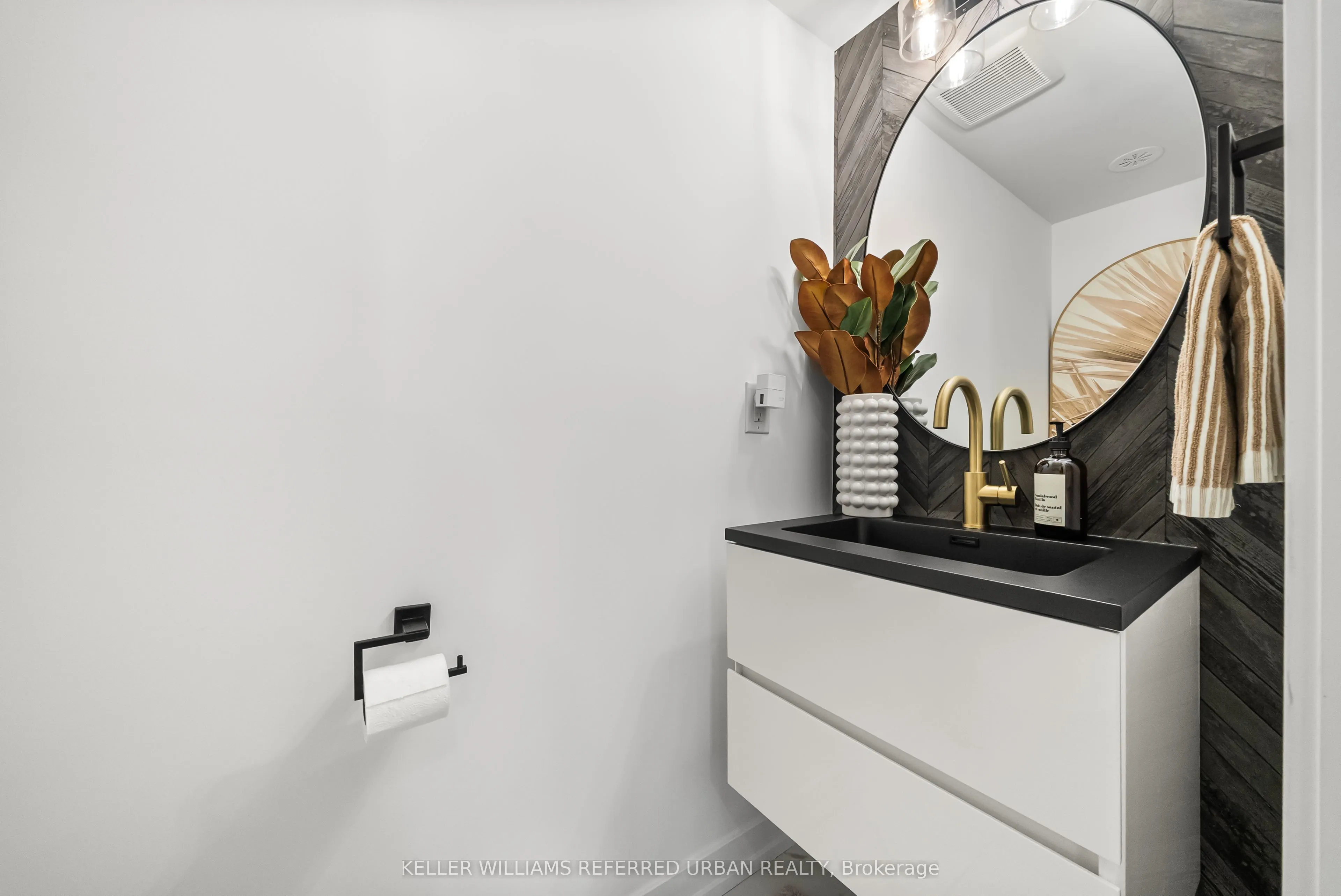 2335 Sheppard Avenue W, #14