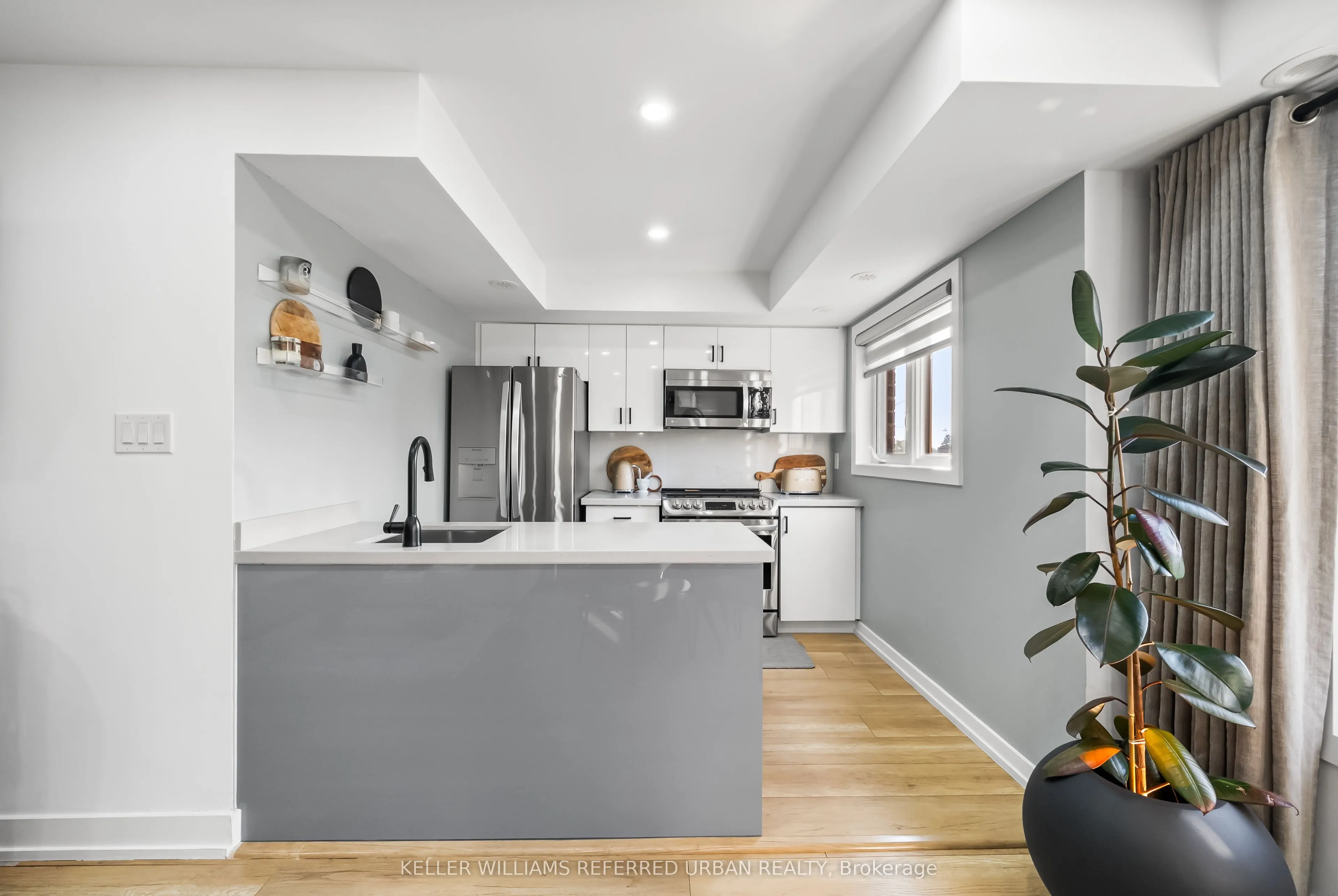 2335 Sheppard Avenue W, #14