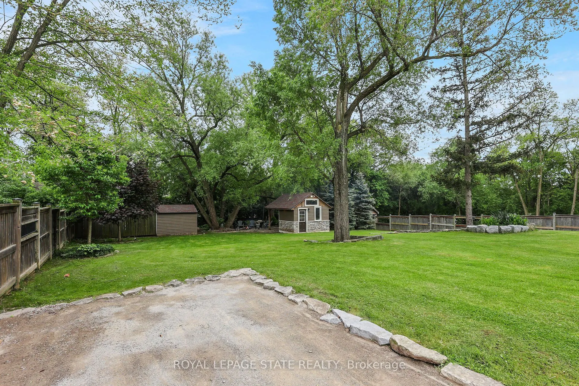 792 Old York Road