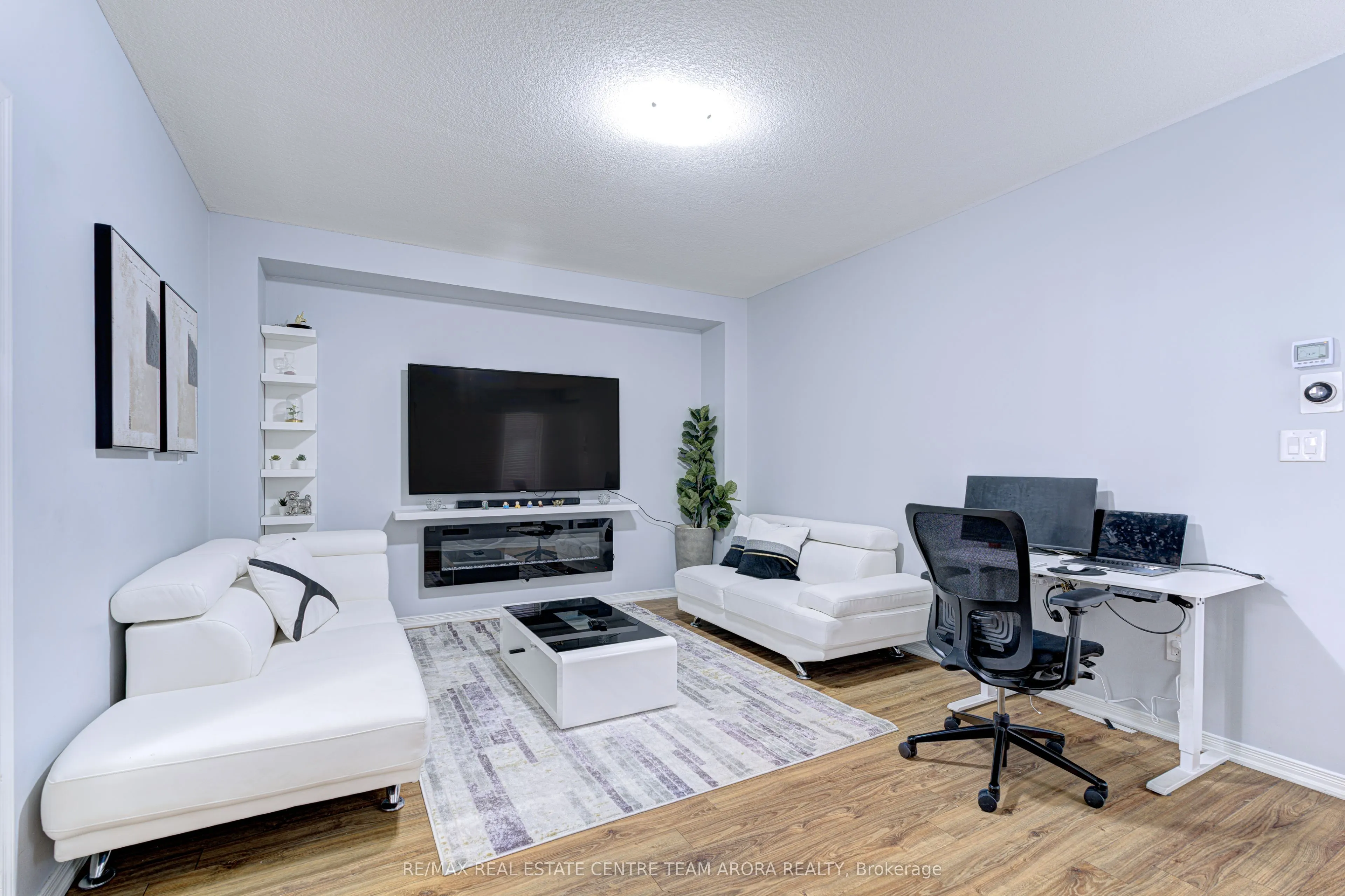 157 Baffin Crescent