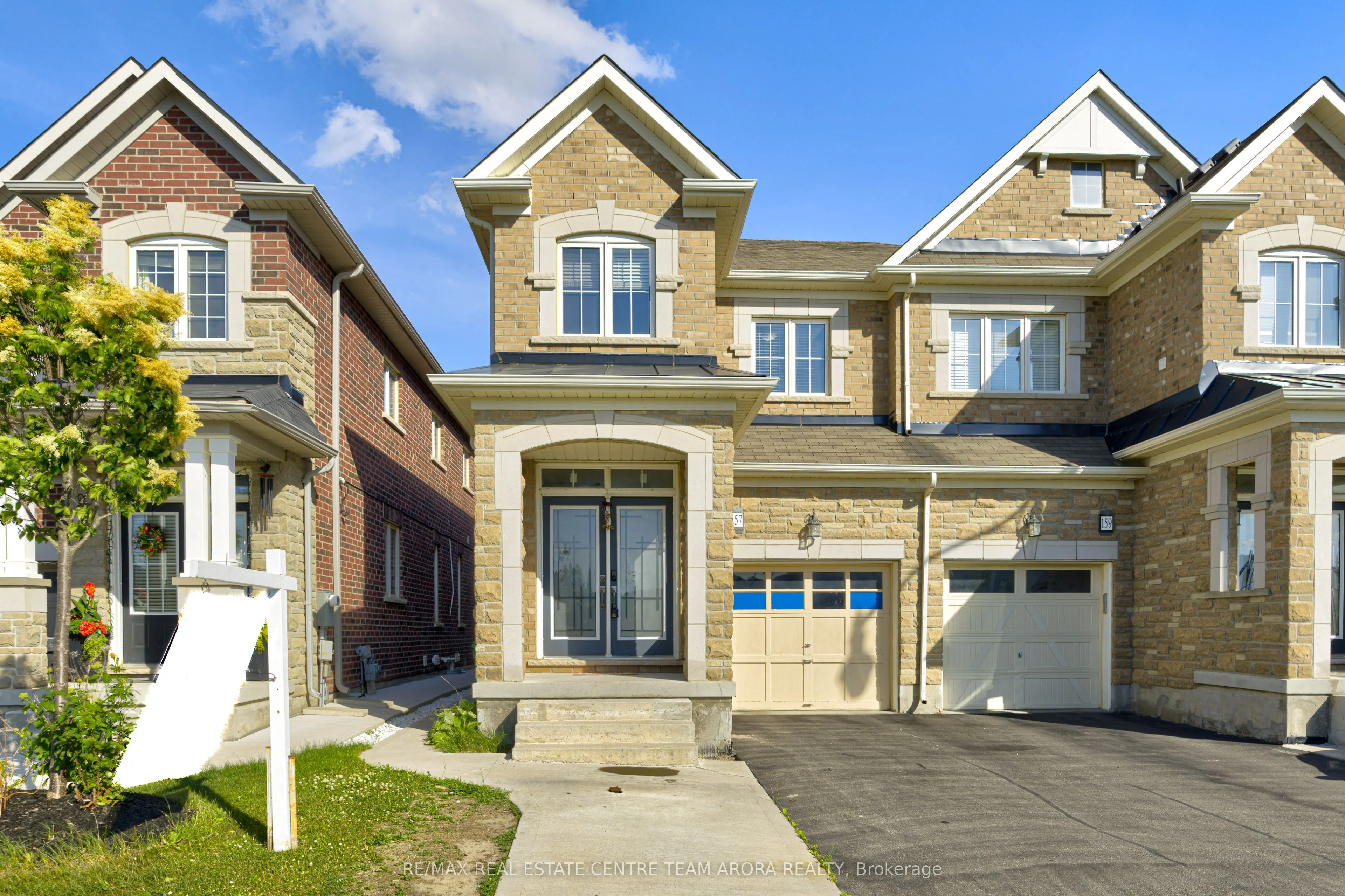157 Baffin Crescent