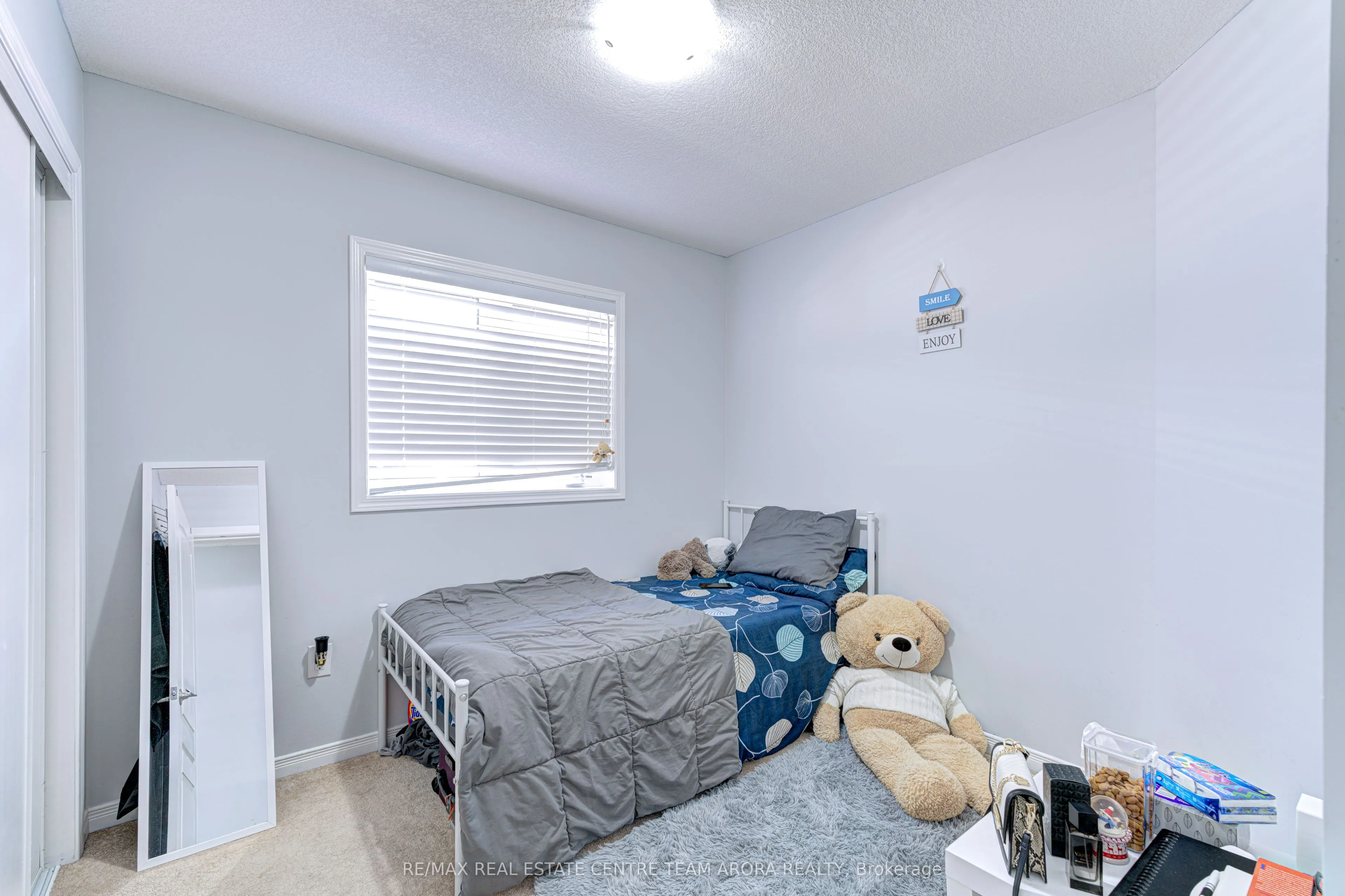 157 Baffin Crescent