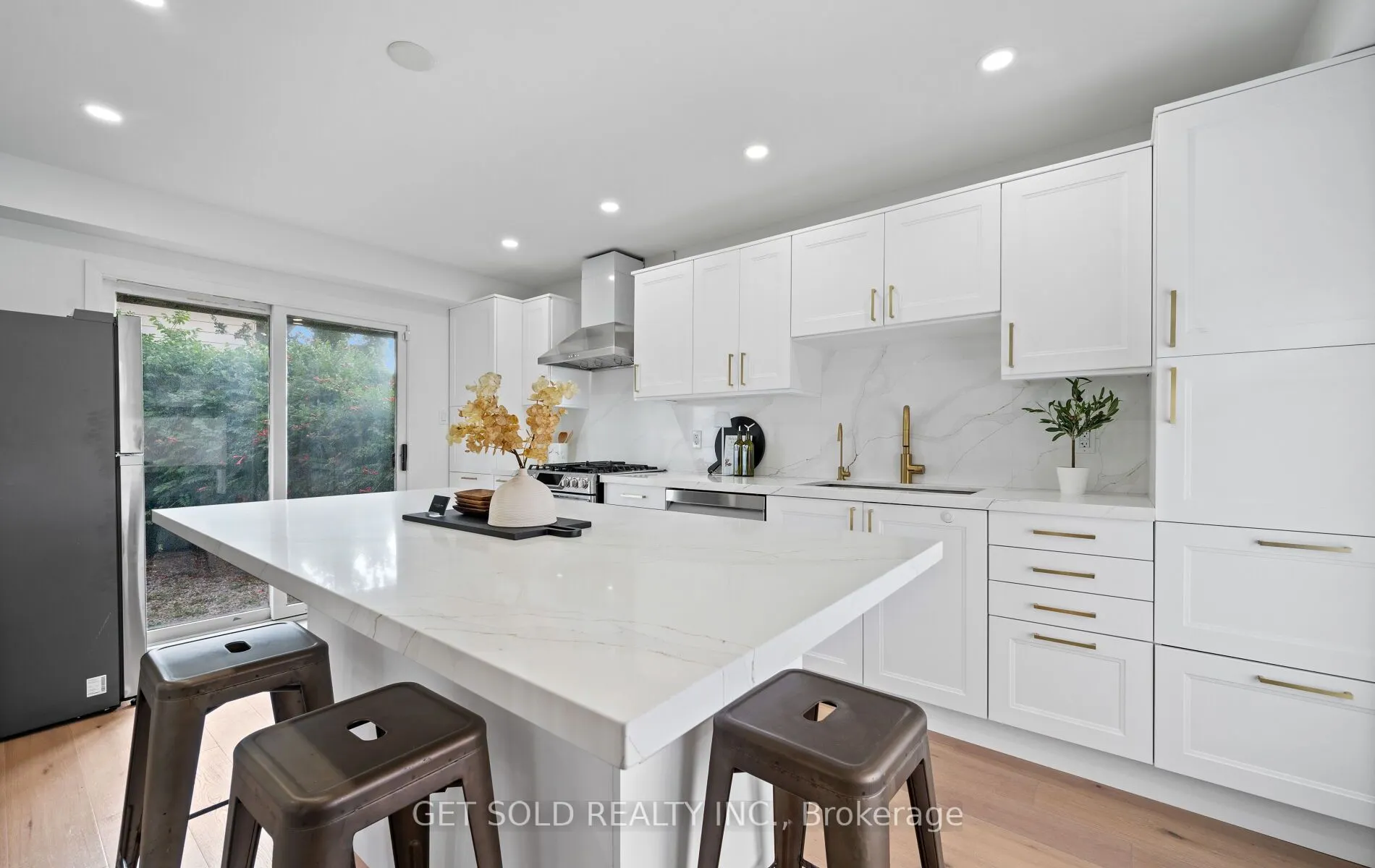 36 Shalom Crescent
