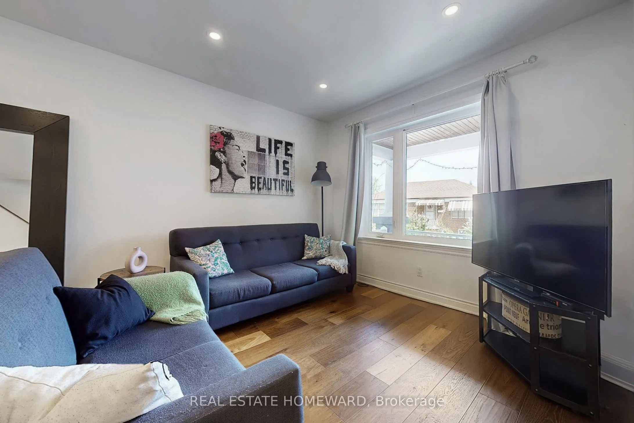 48 Holley Avenue