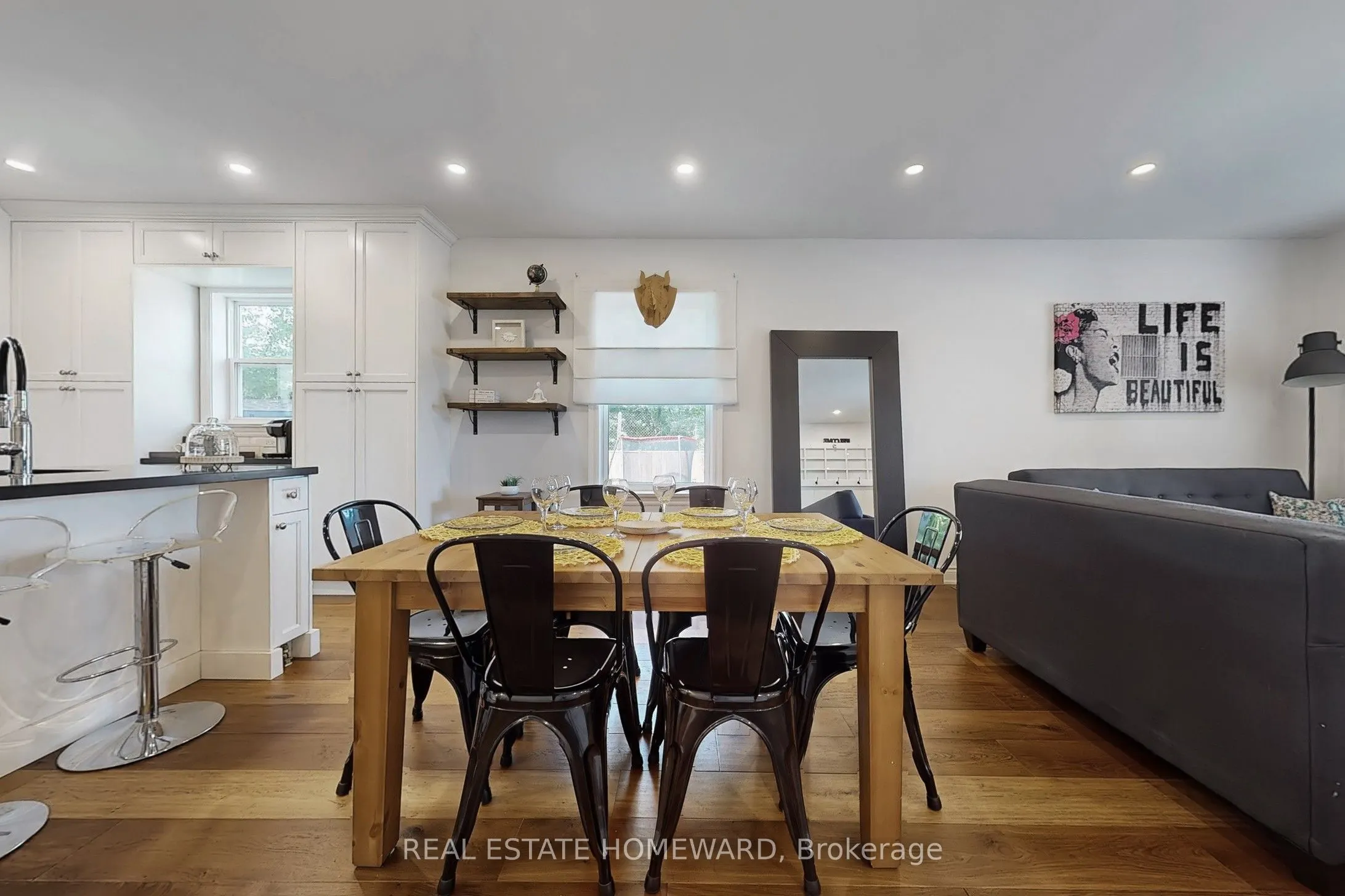 48 Holley Avenue