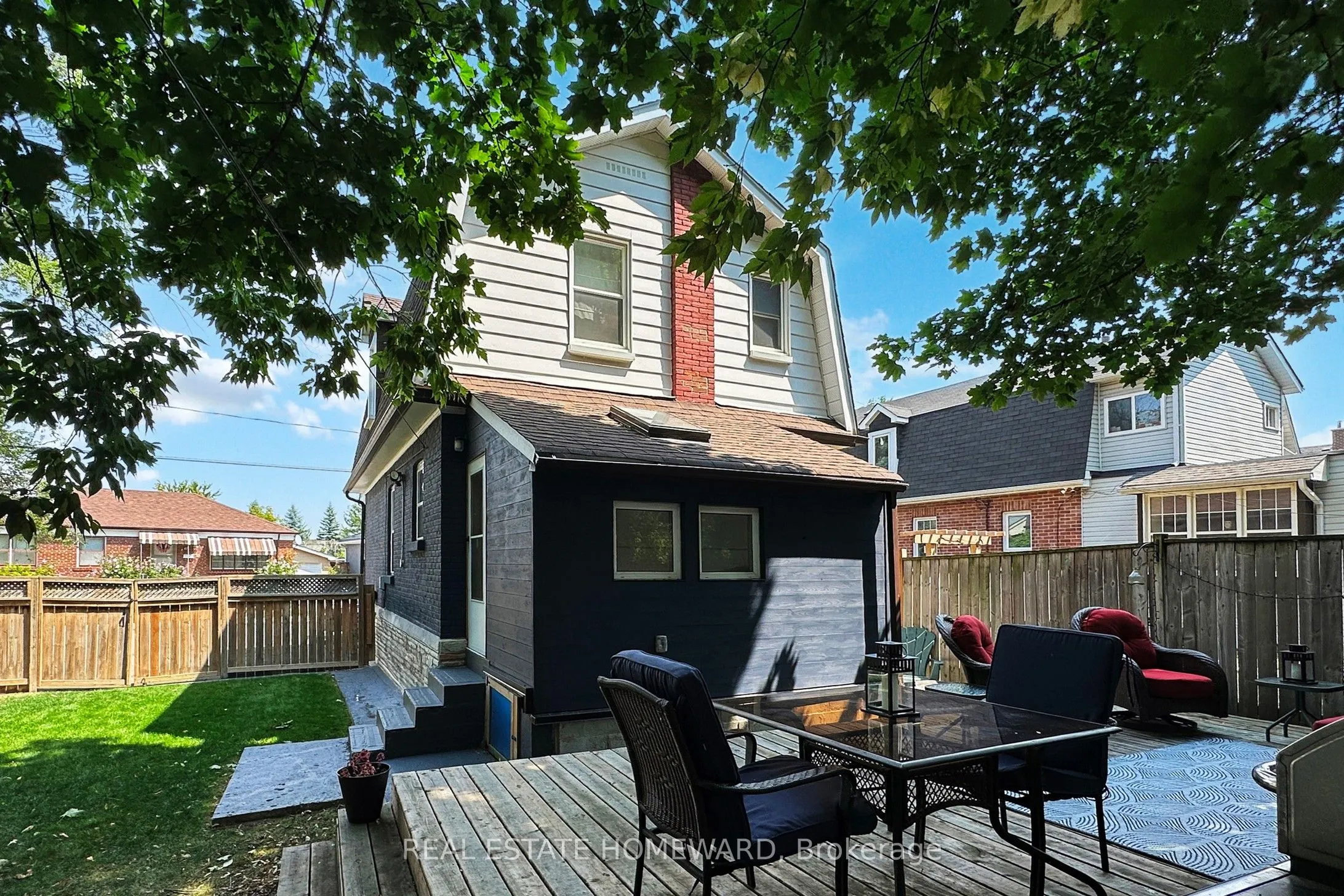 48 Holley Avenue