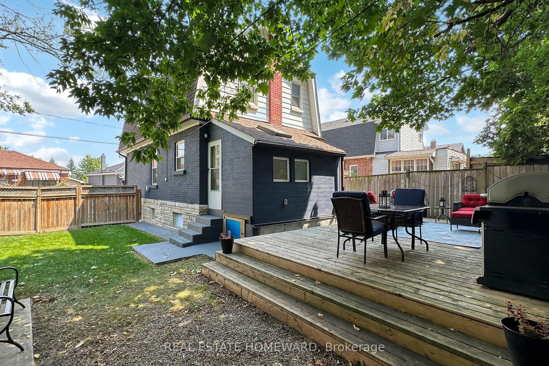 48 Holley Avenue