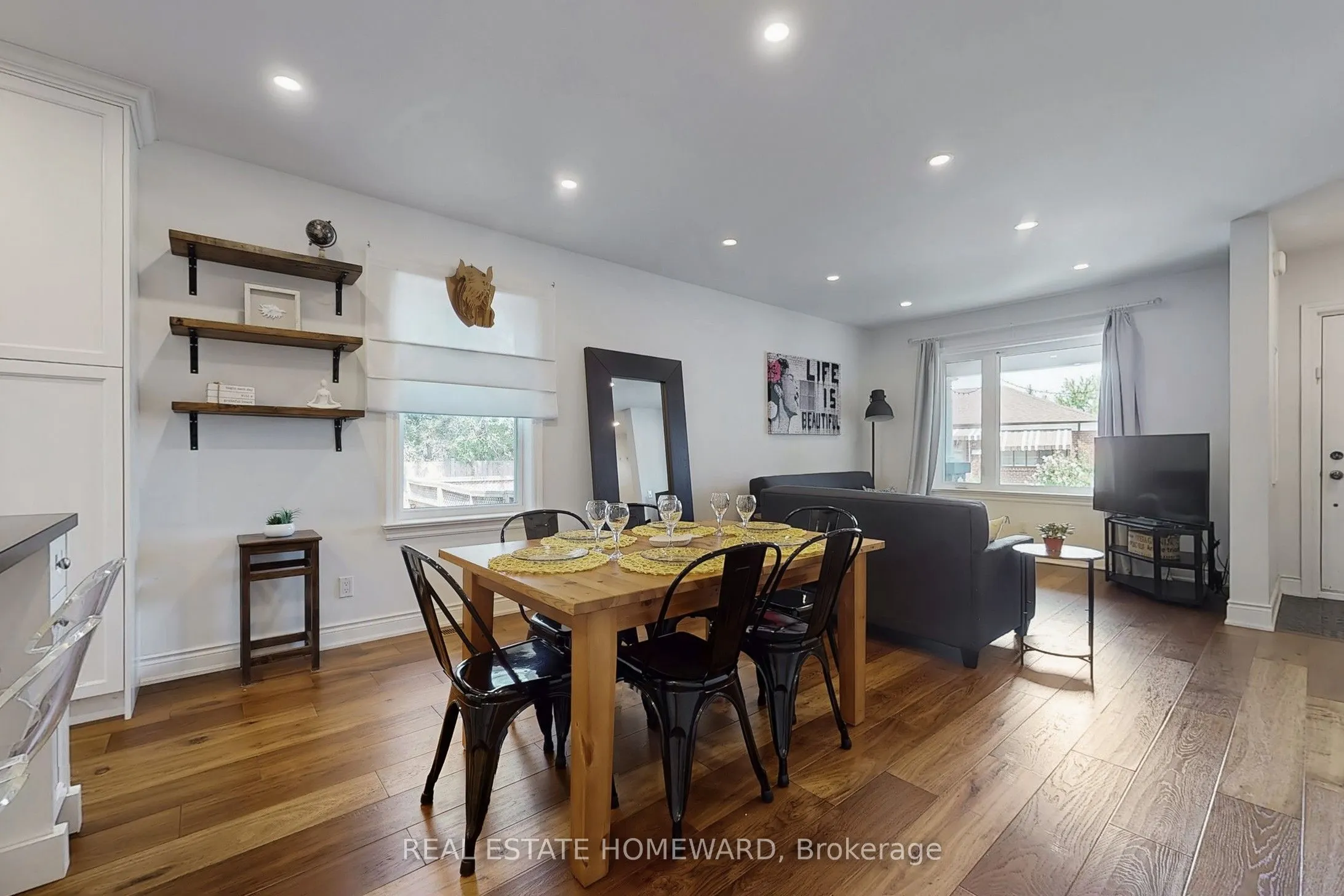 48 Holley Avenue