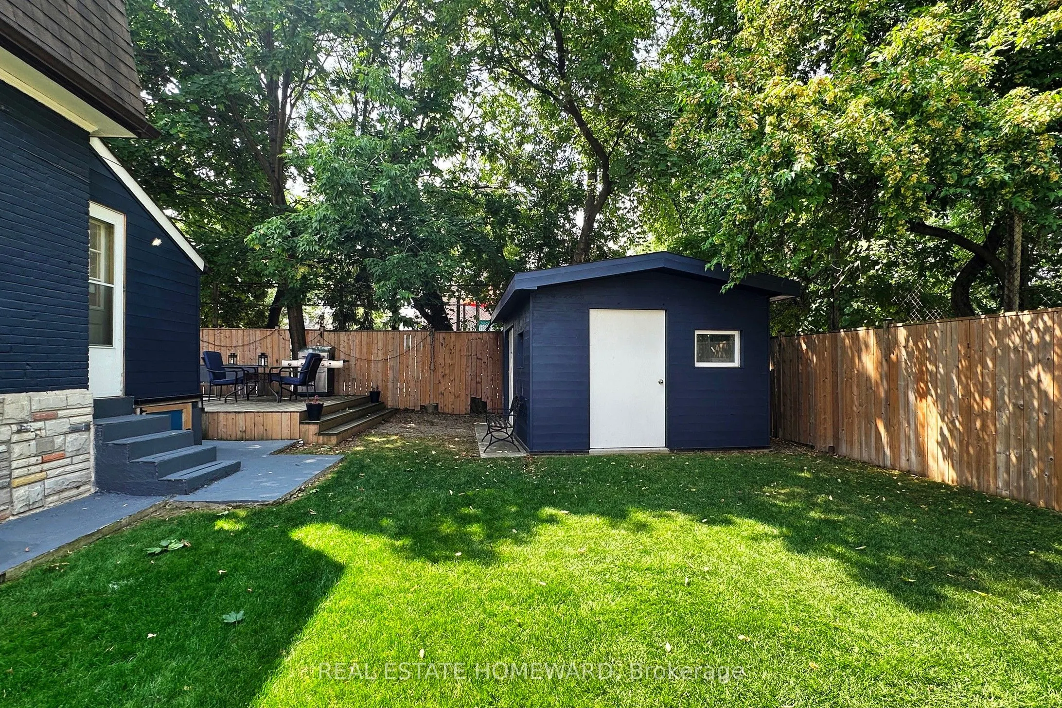 48 Holley Avenue