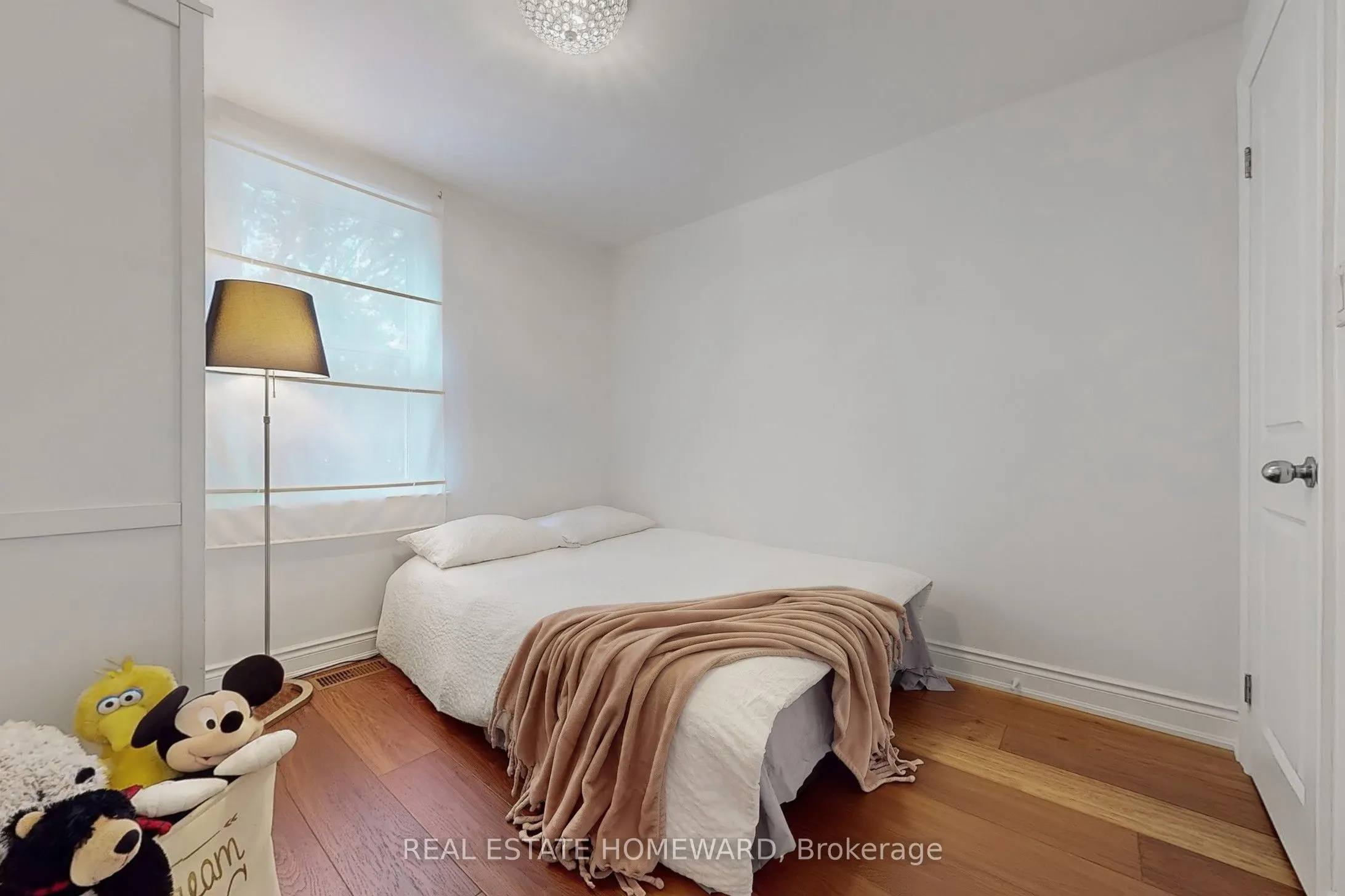 48 Holley Avenue