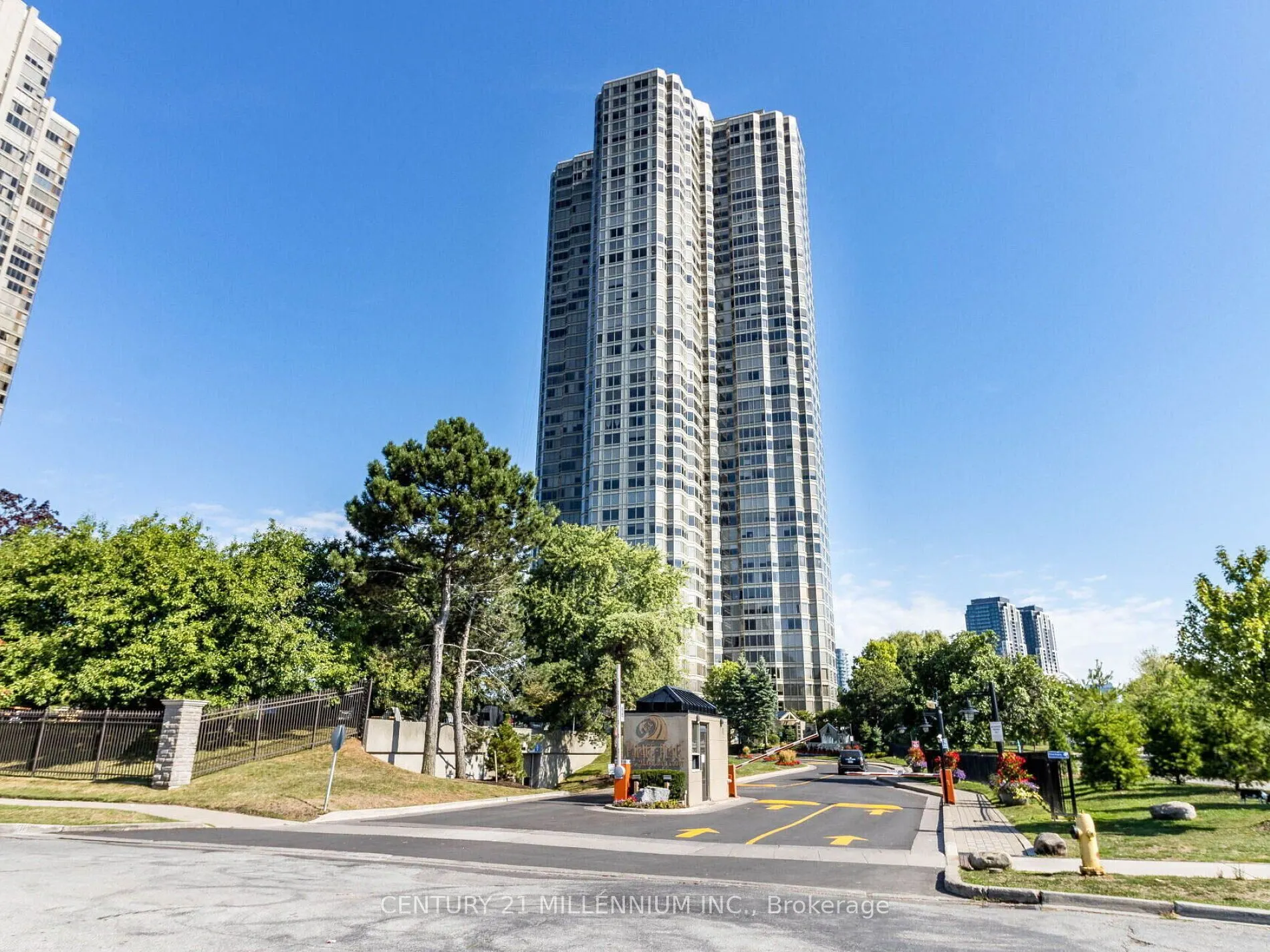 1 Palace Pier Court, #603