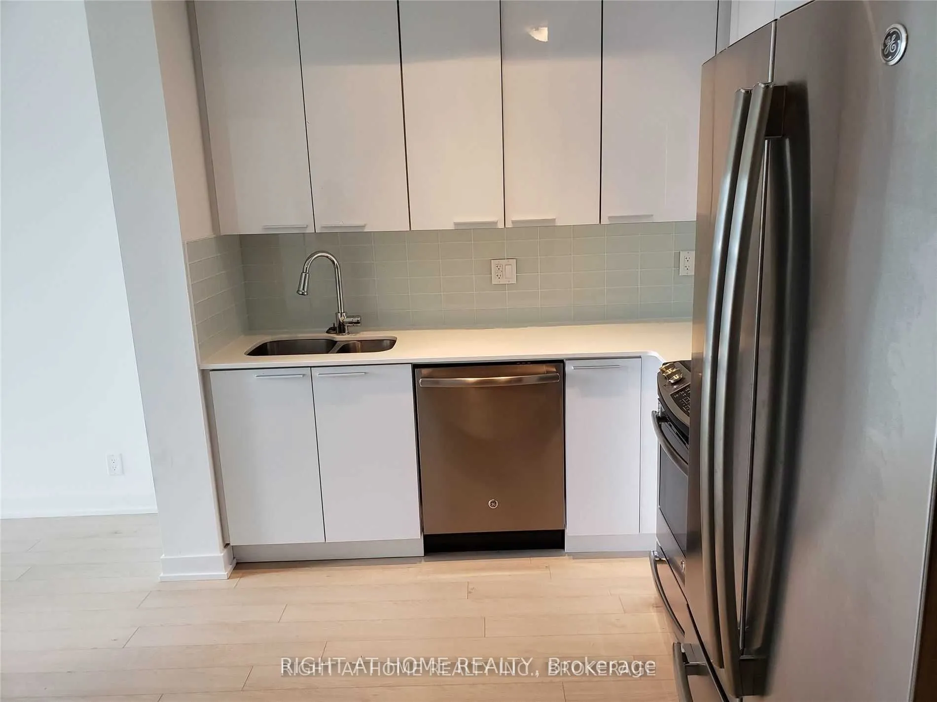 10 Parklawn Road, #303