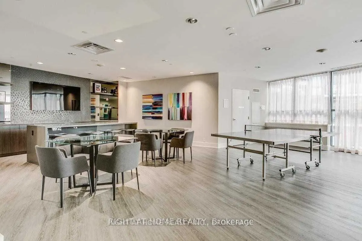 10 Parklawn Road, #303