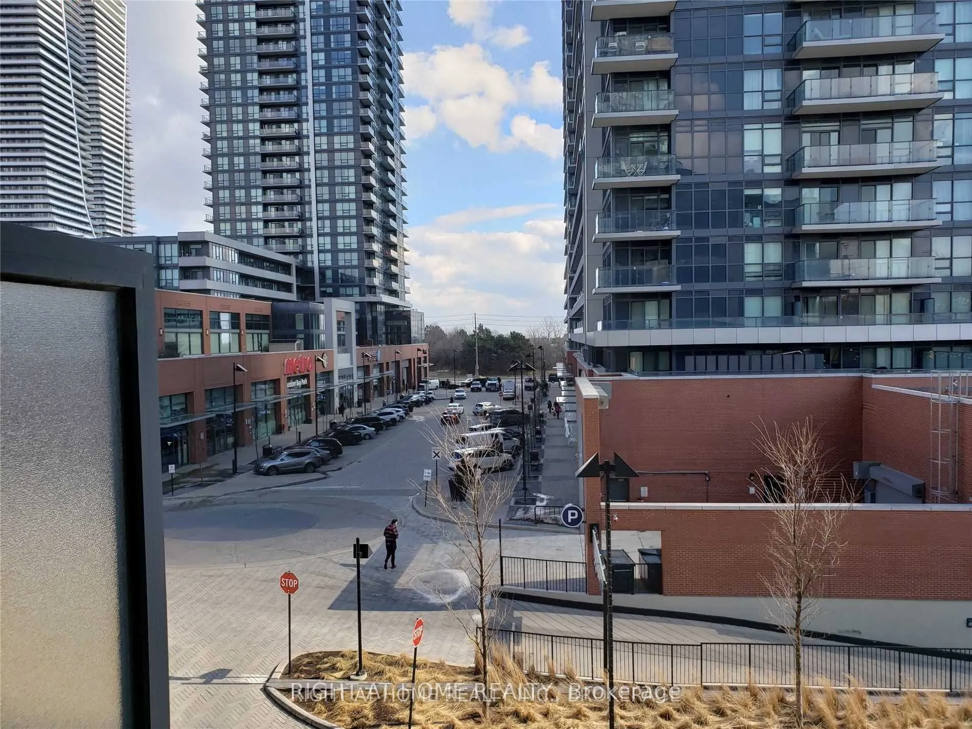 10 Parklawn Road, #303