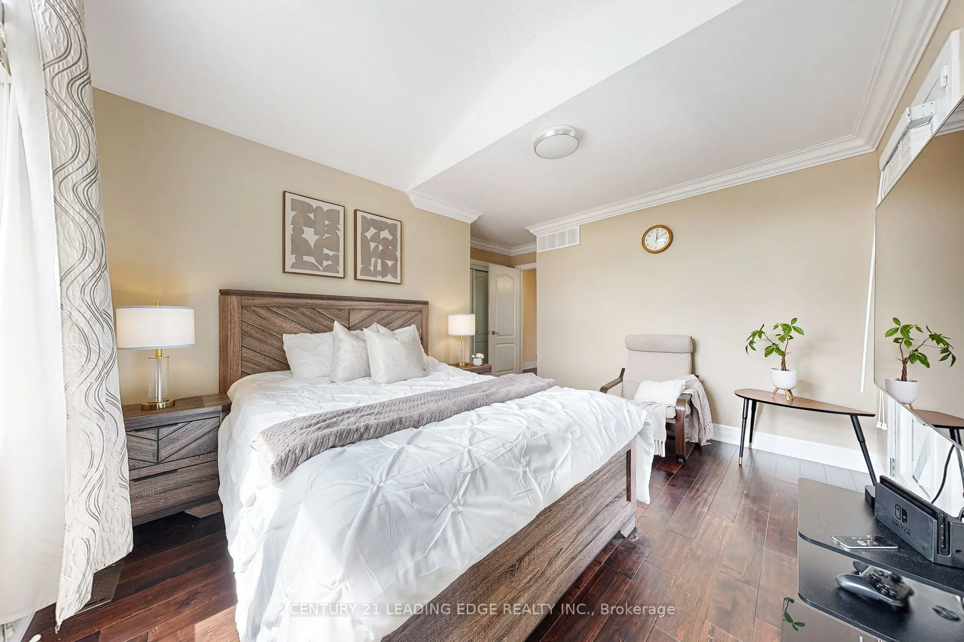 5750 CHURCHILL MEADOWS Boulevard