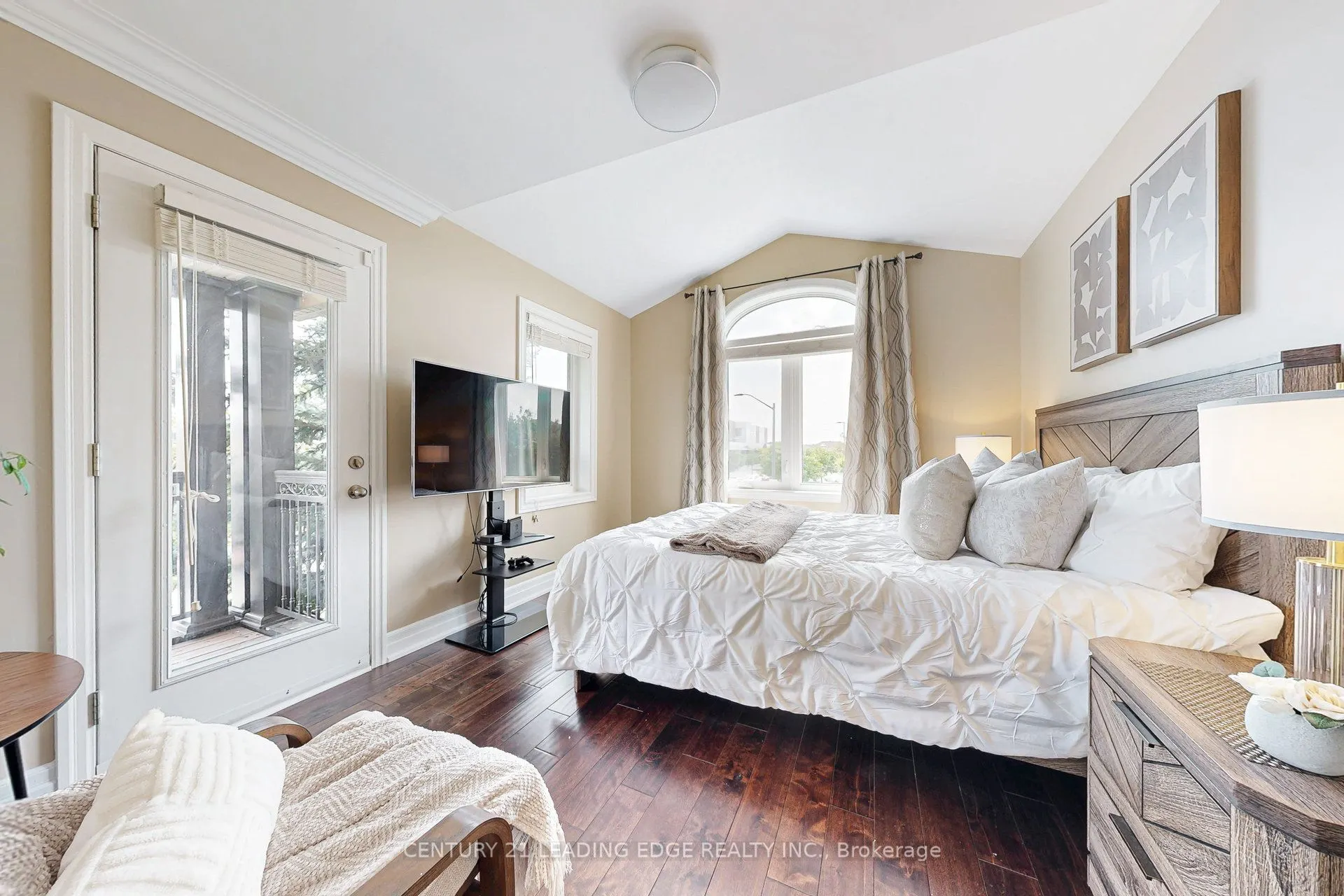 5750 CHURCHILL MEADOWS Boulevard