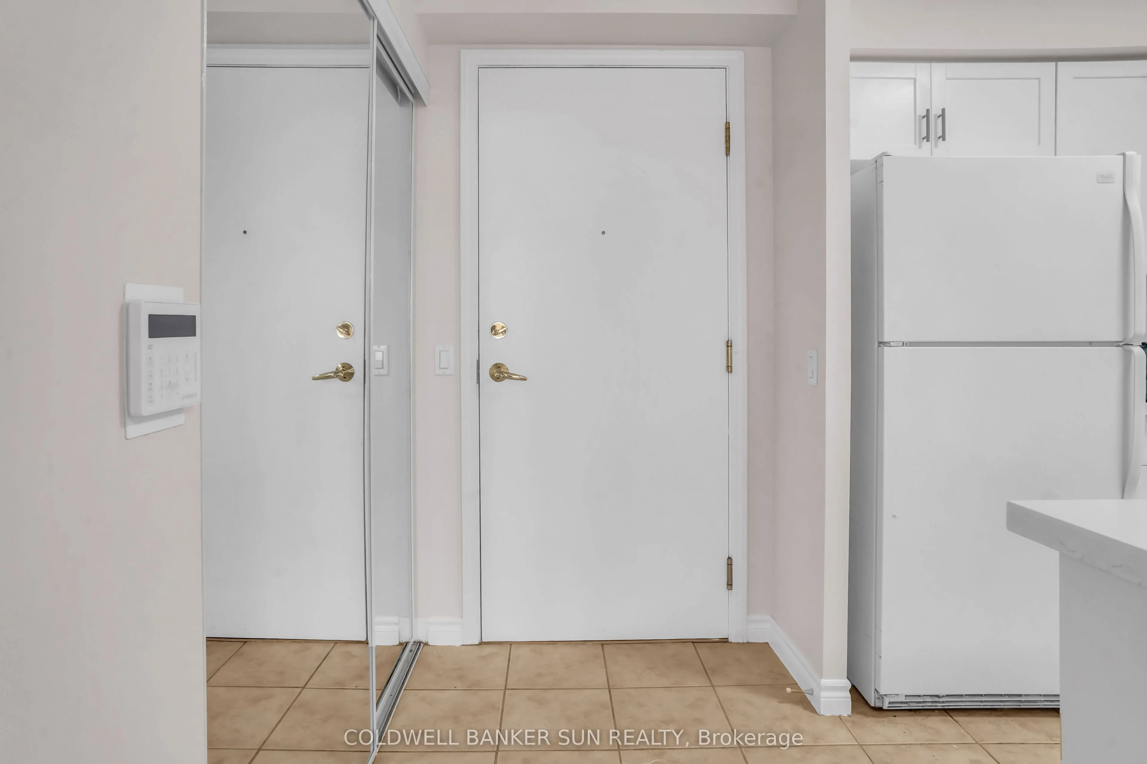 35 Kingsbridge Garden Circle, #1104