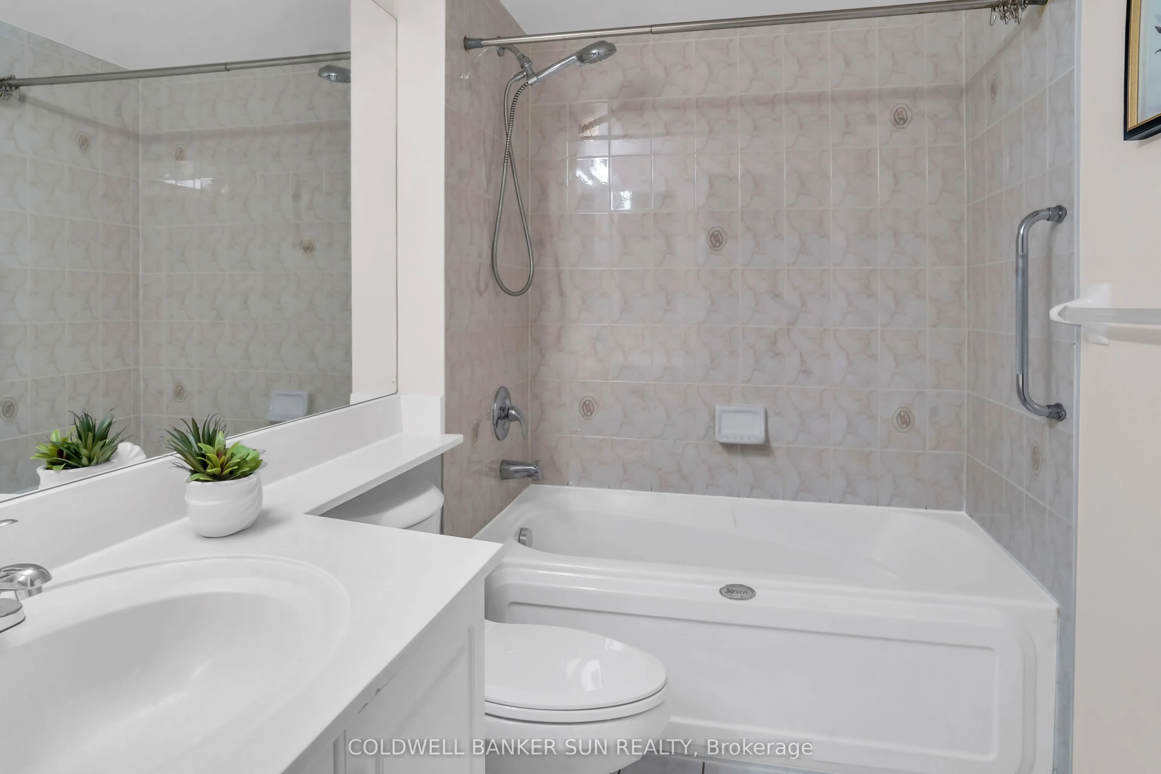 35 Kingsbridge Garden Circle, #1104