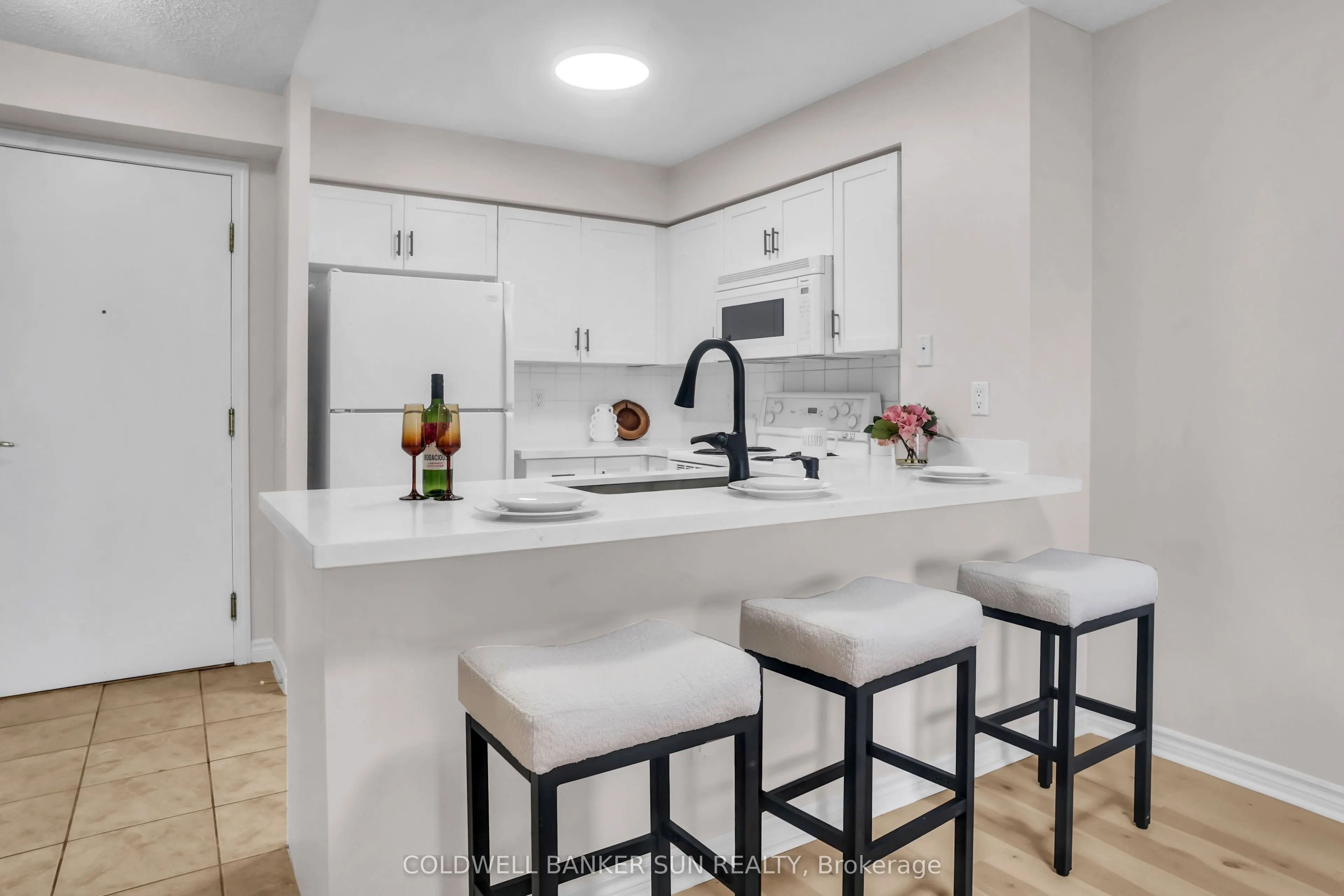 35 Kingsbridge Garden Circle, #1104