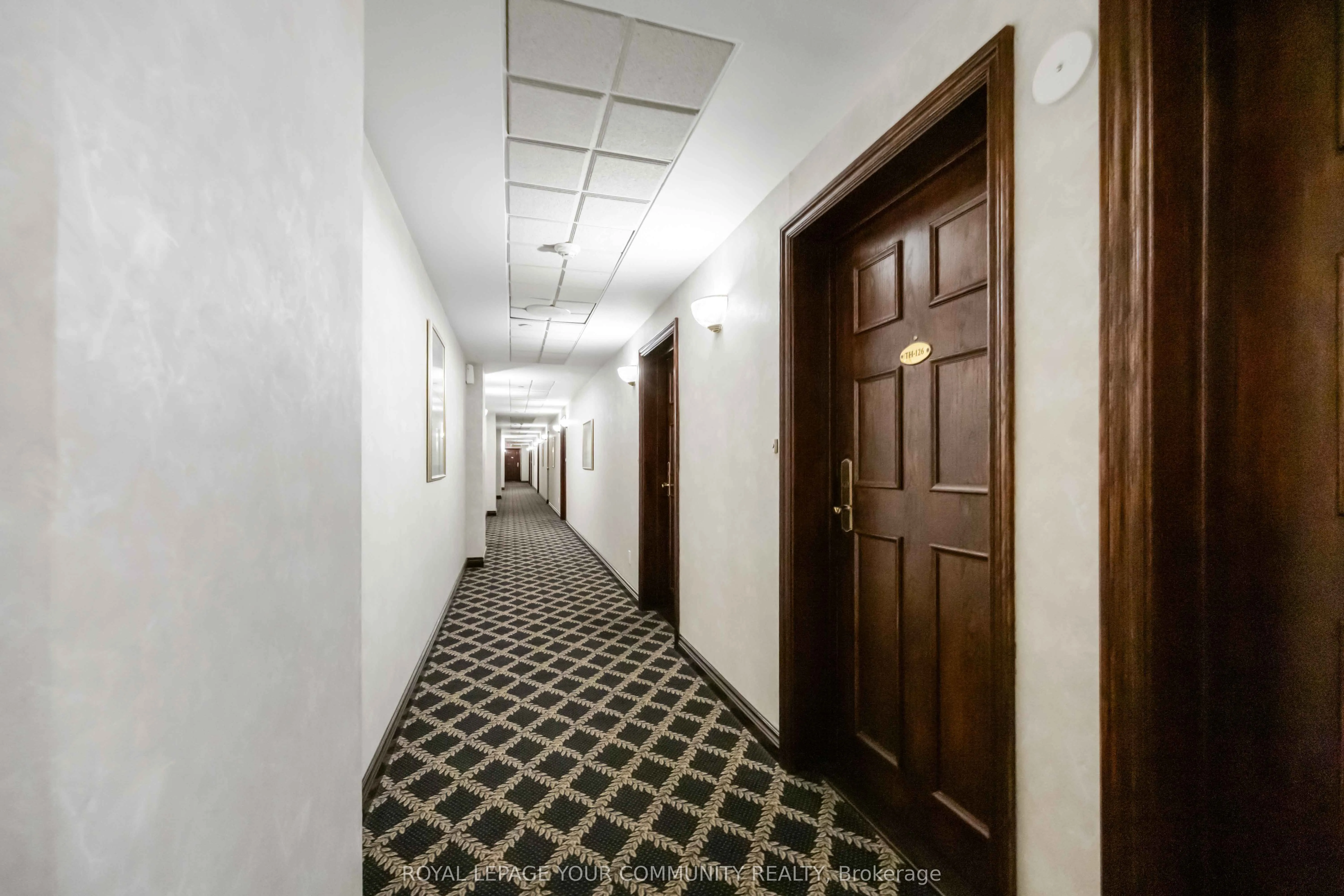 2289 Lake Shore Boulevard W, #126