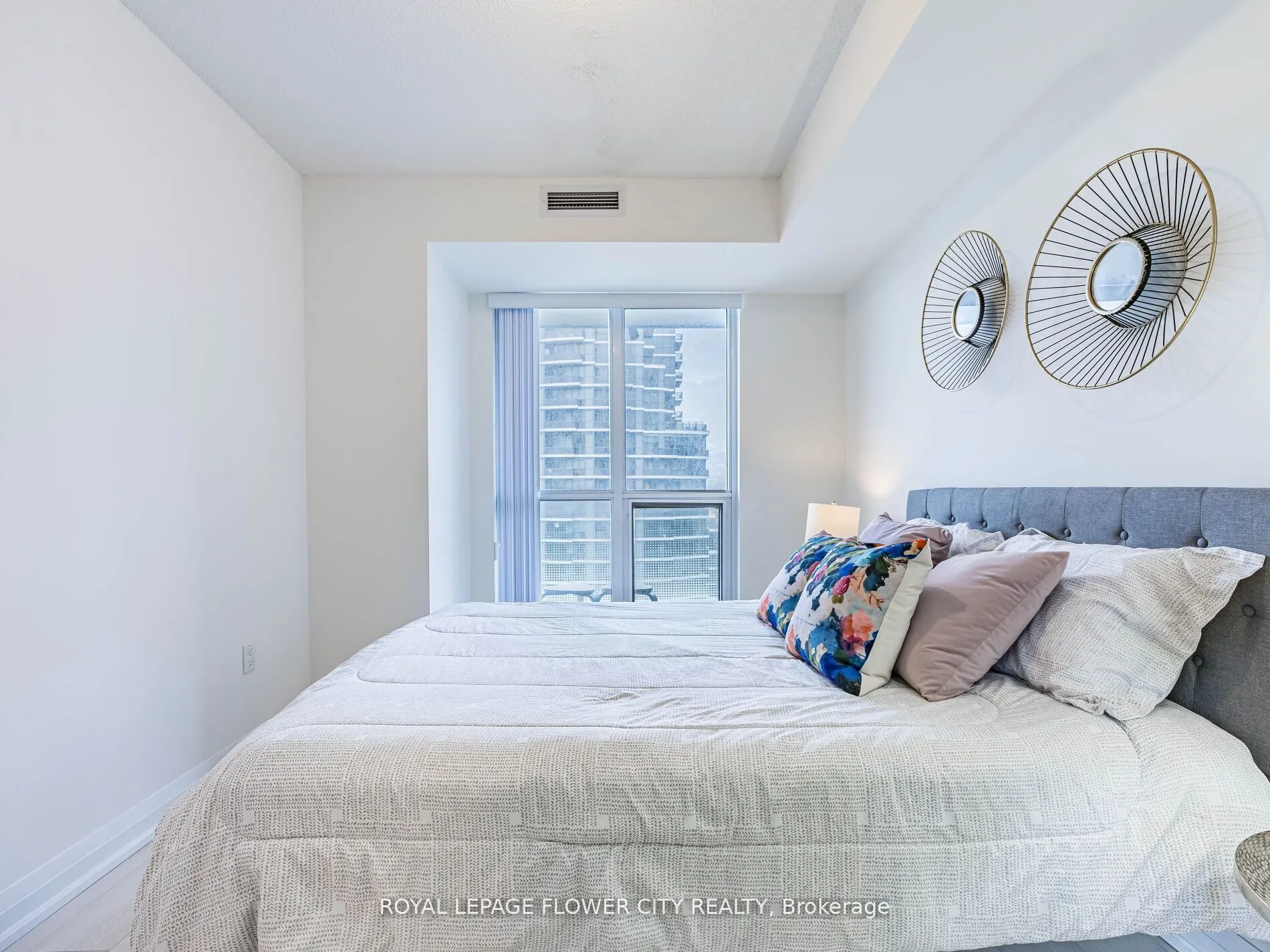 30 Gibbs Road, #2804
