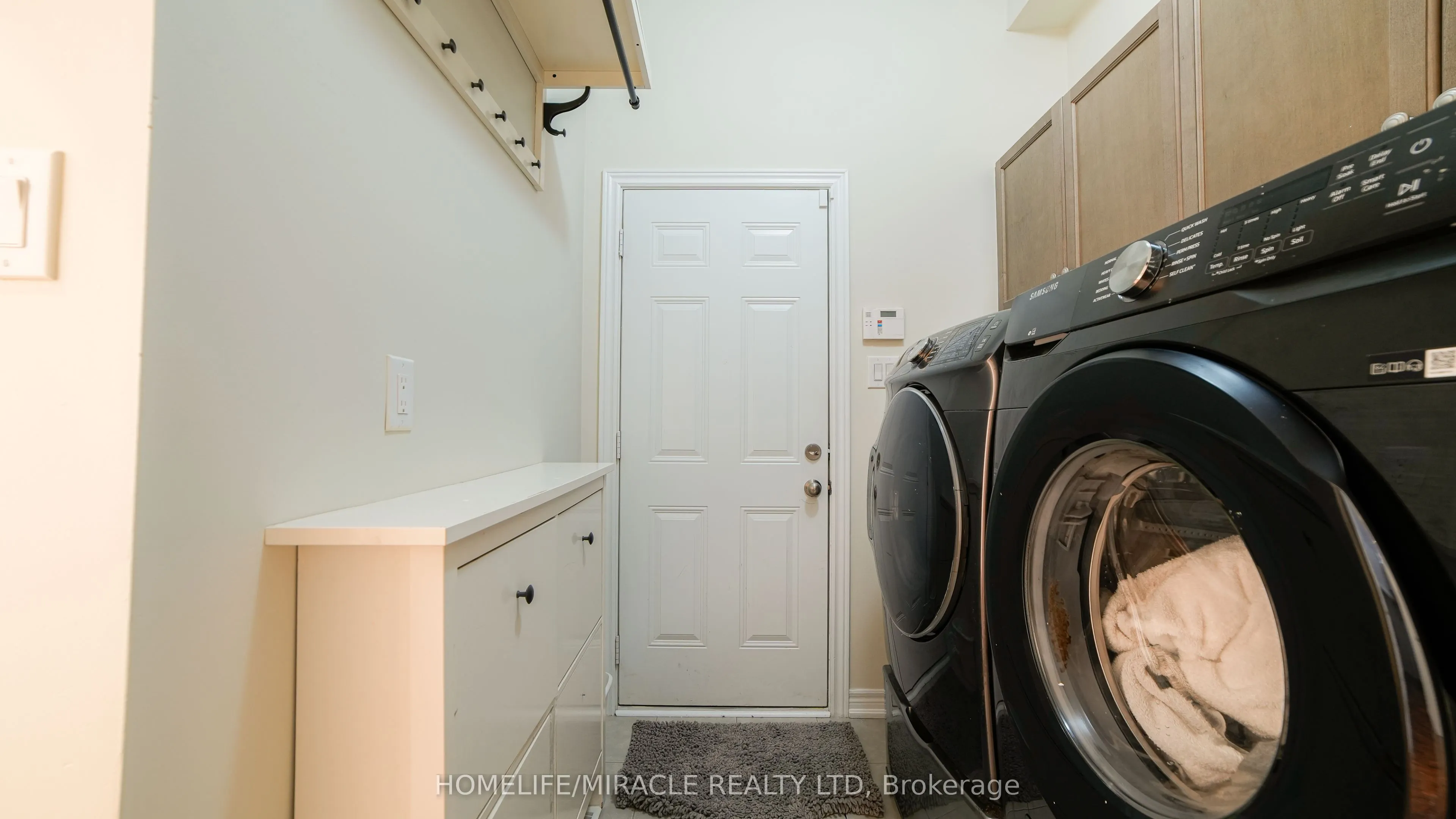 86 JUNETOWN Circle