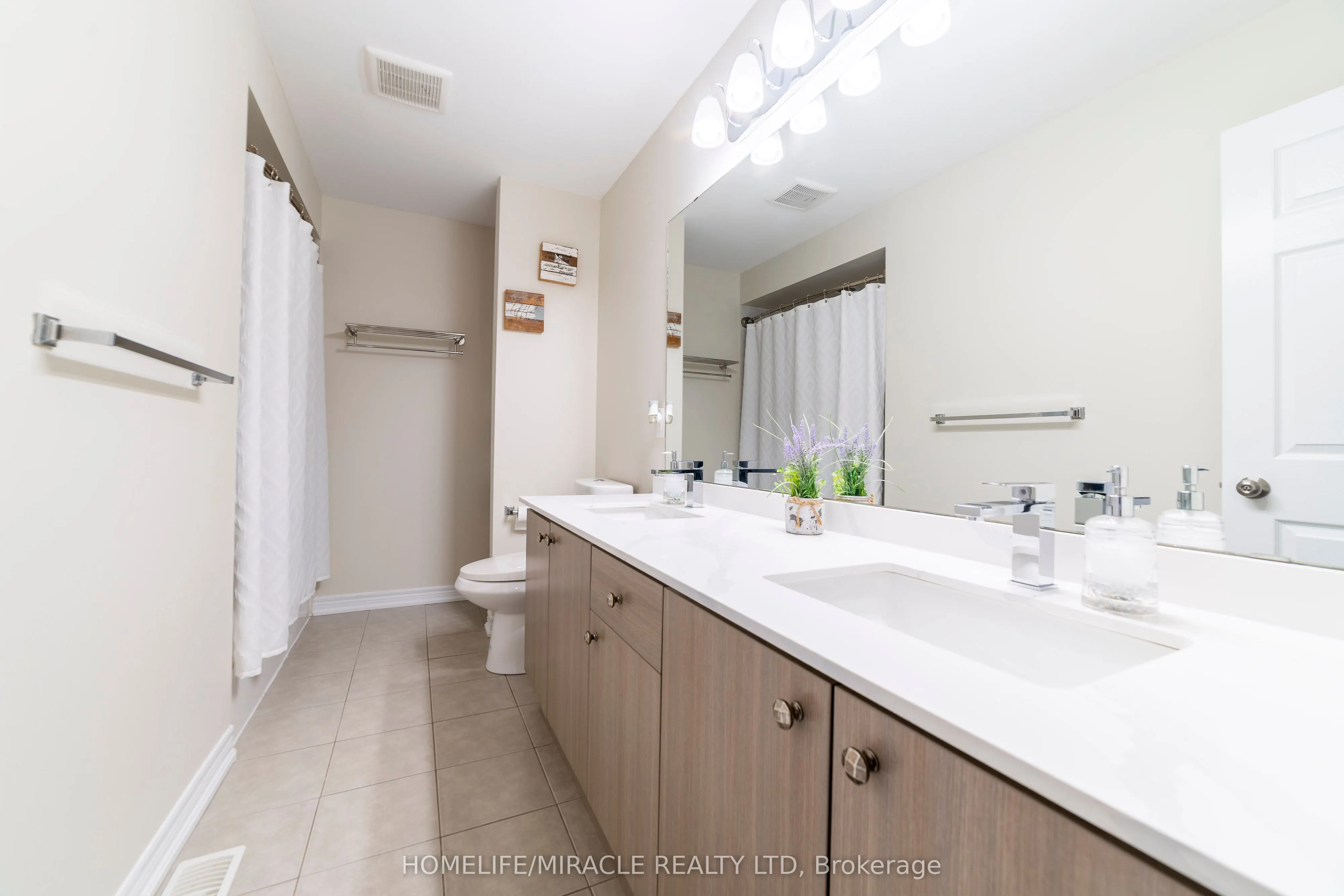 86 JUNETOWN Circle