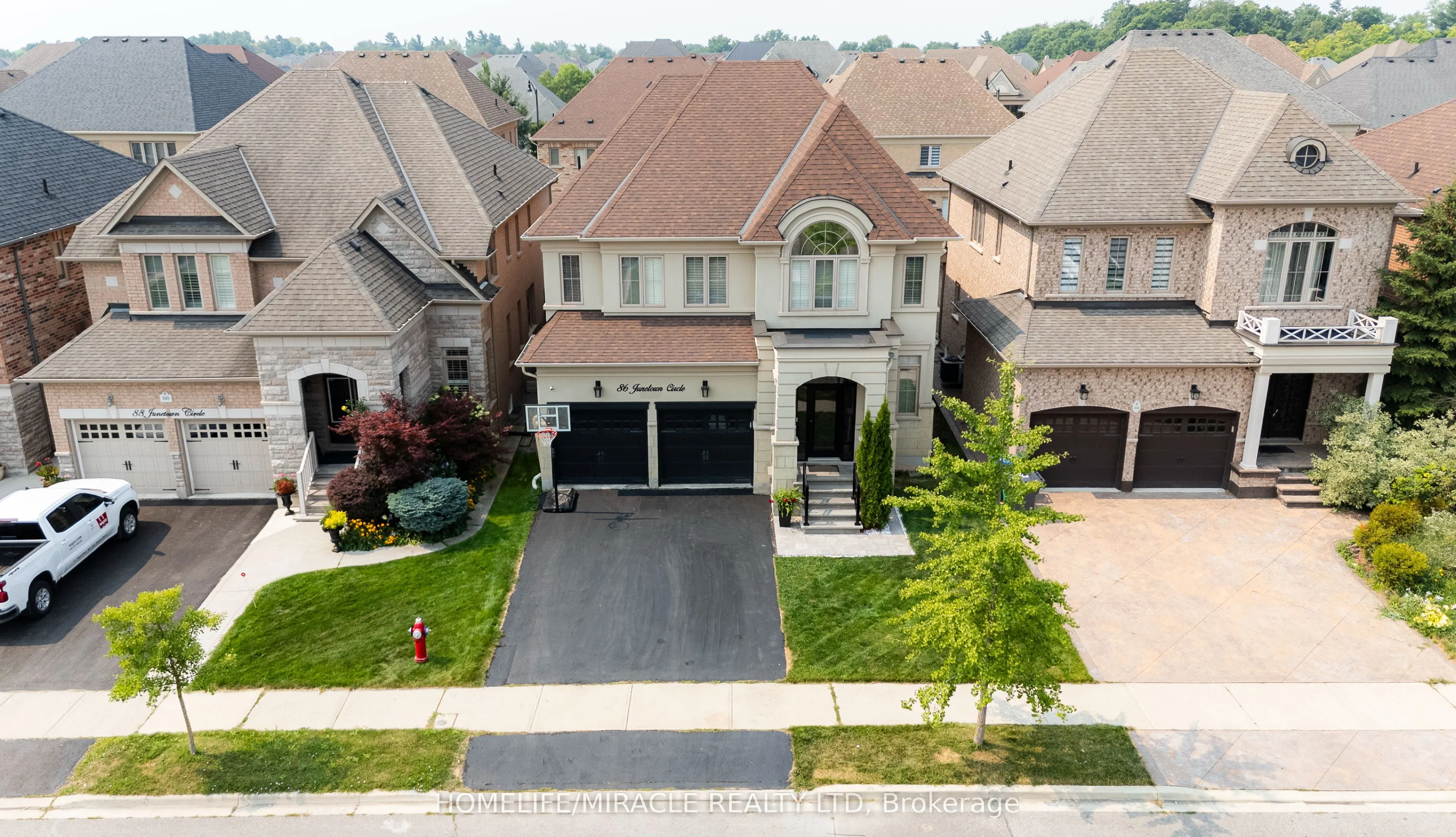 86 JUNETOWN Circle